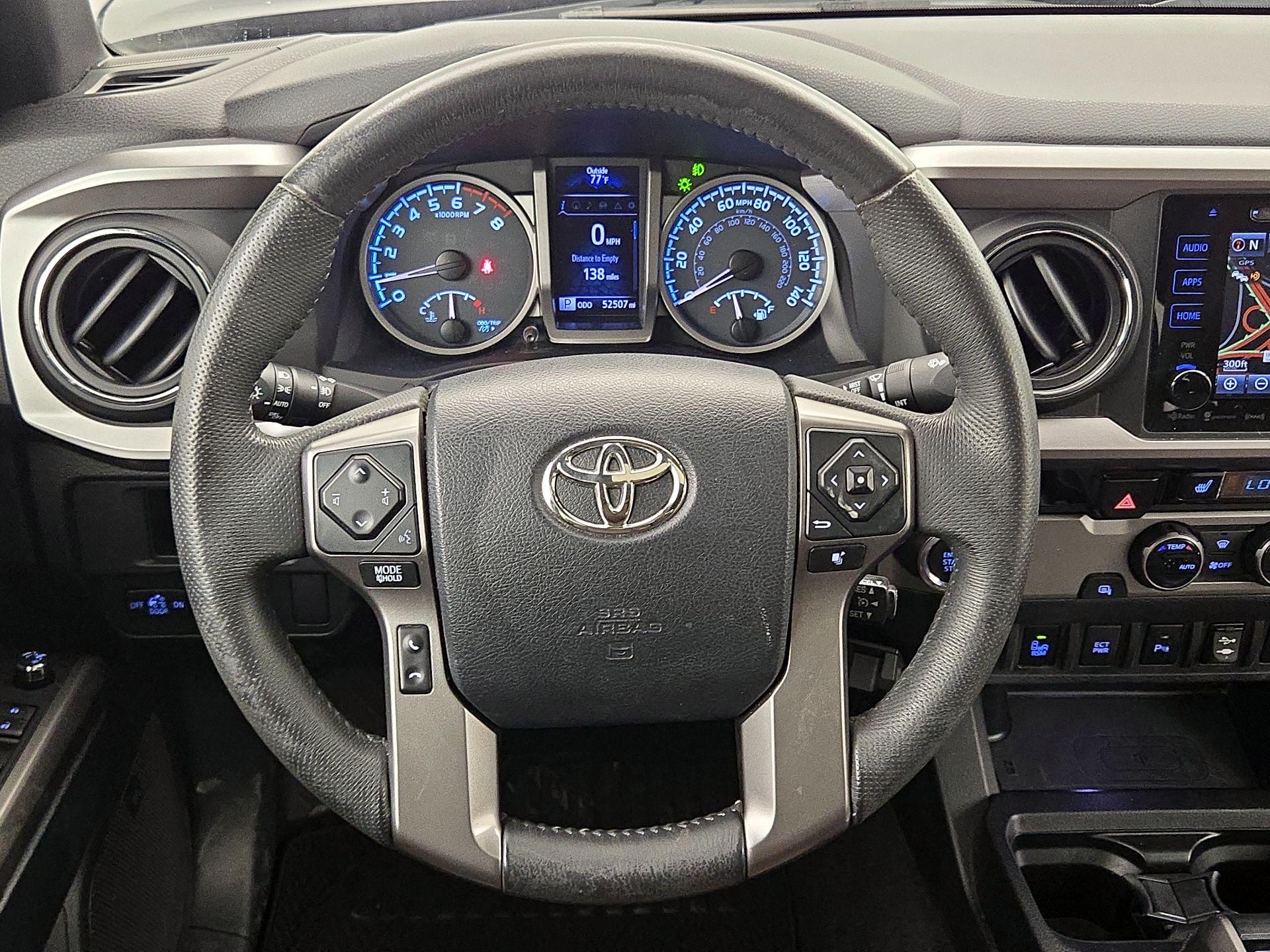 Thumbnail: 2016 Toyota Tacoma - 10