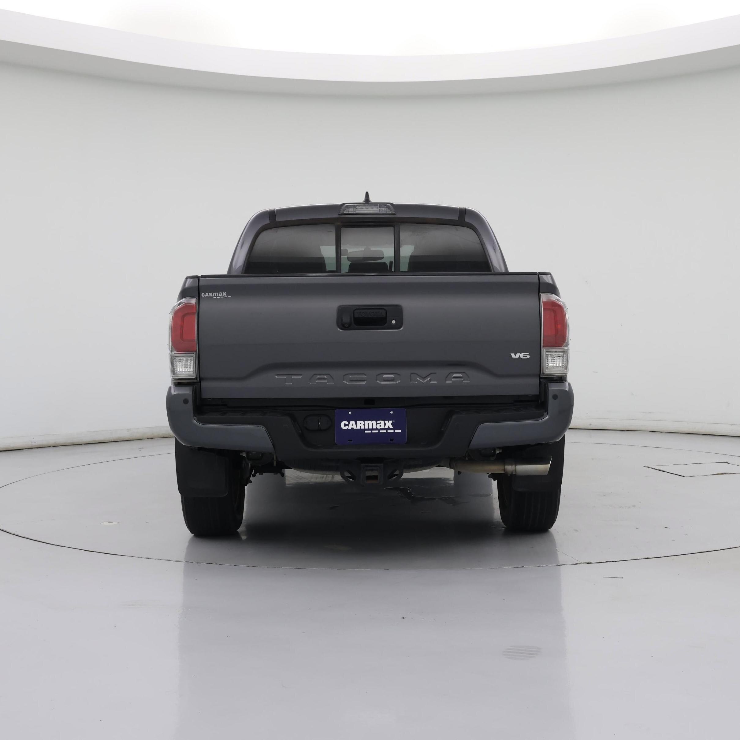 Thumbnail: 2016 Toyota Tacoma - 6