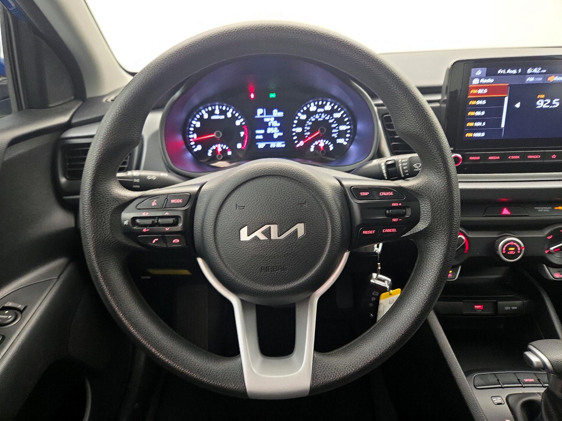 Thumbnail: 2023 Kia Rio - 10