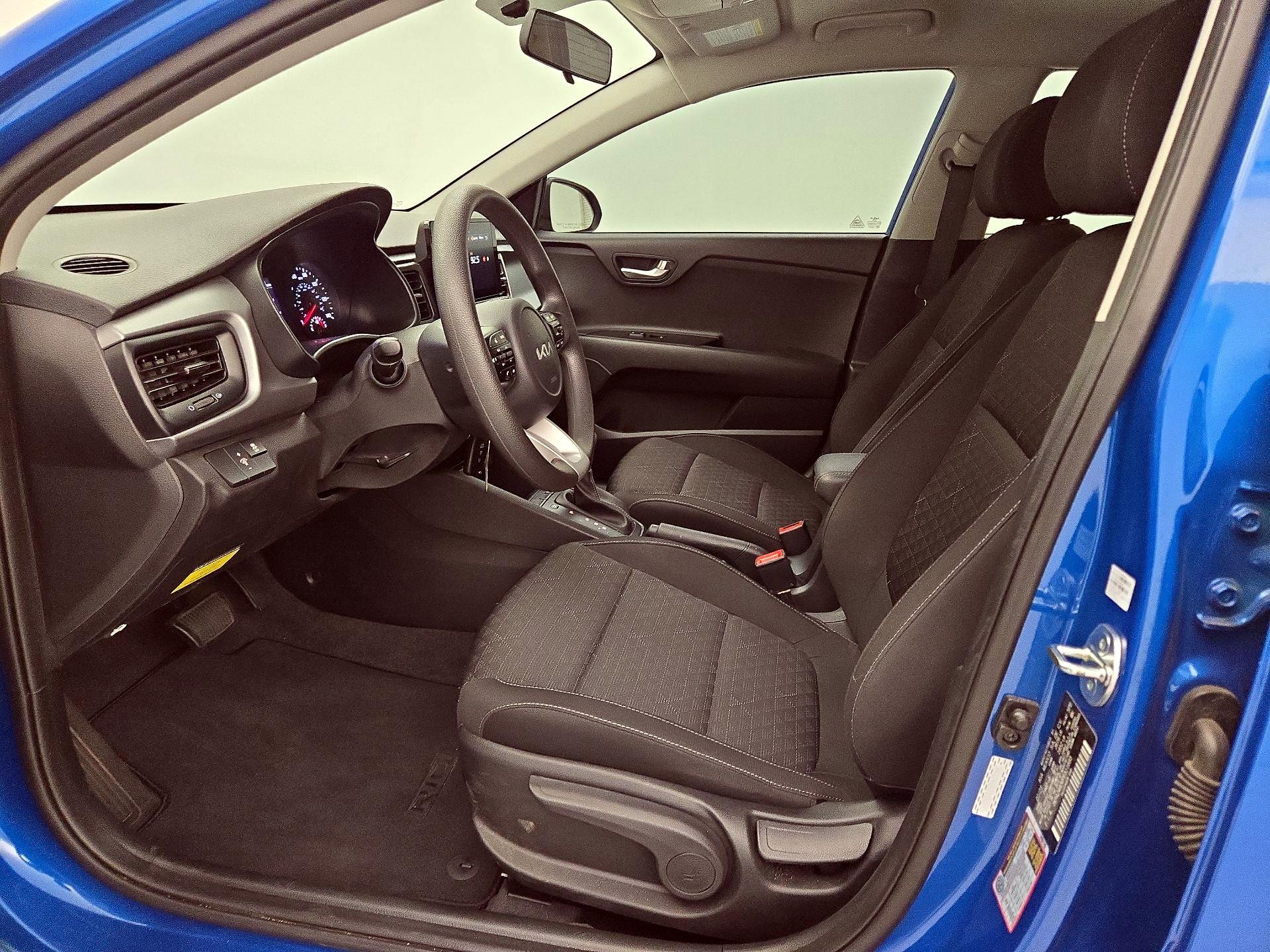 Thumbnail: 2023 Kia Rio - 11