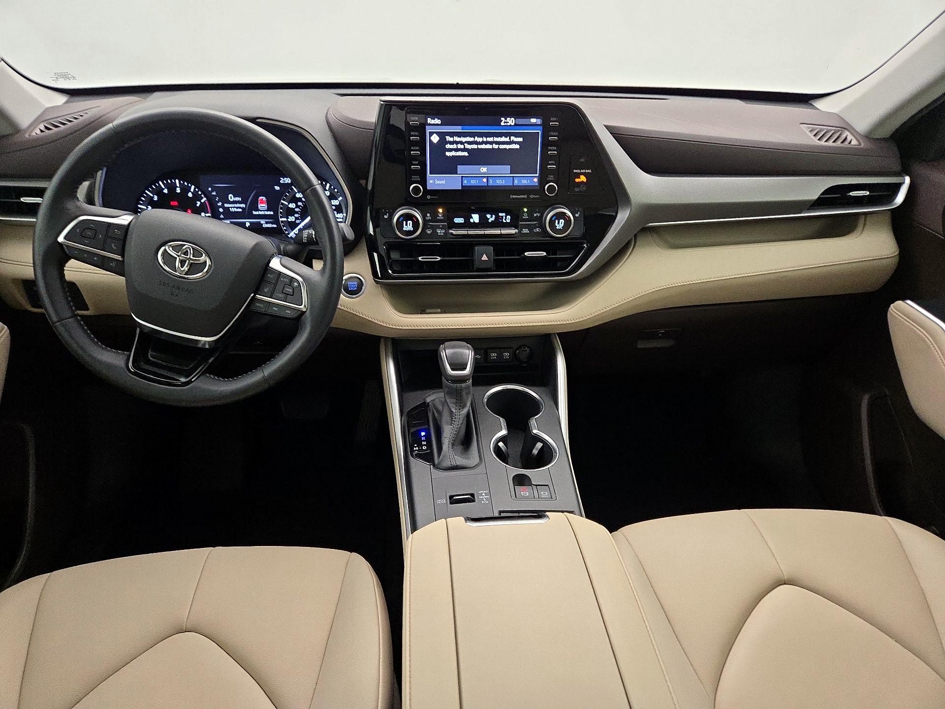Thumbnail: 2020 Toyota Highlander - 9