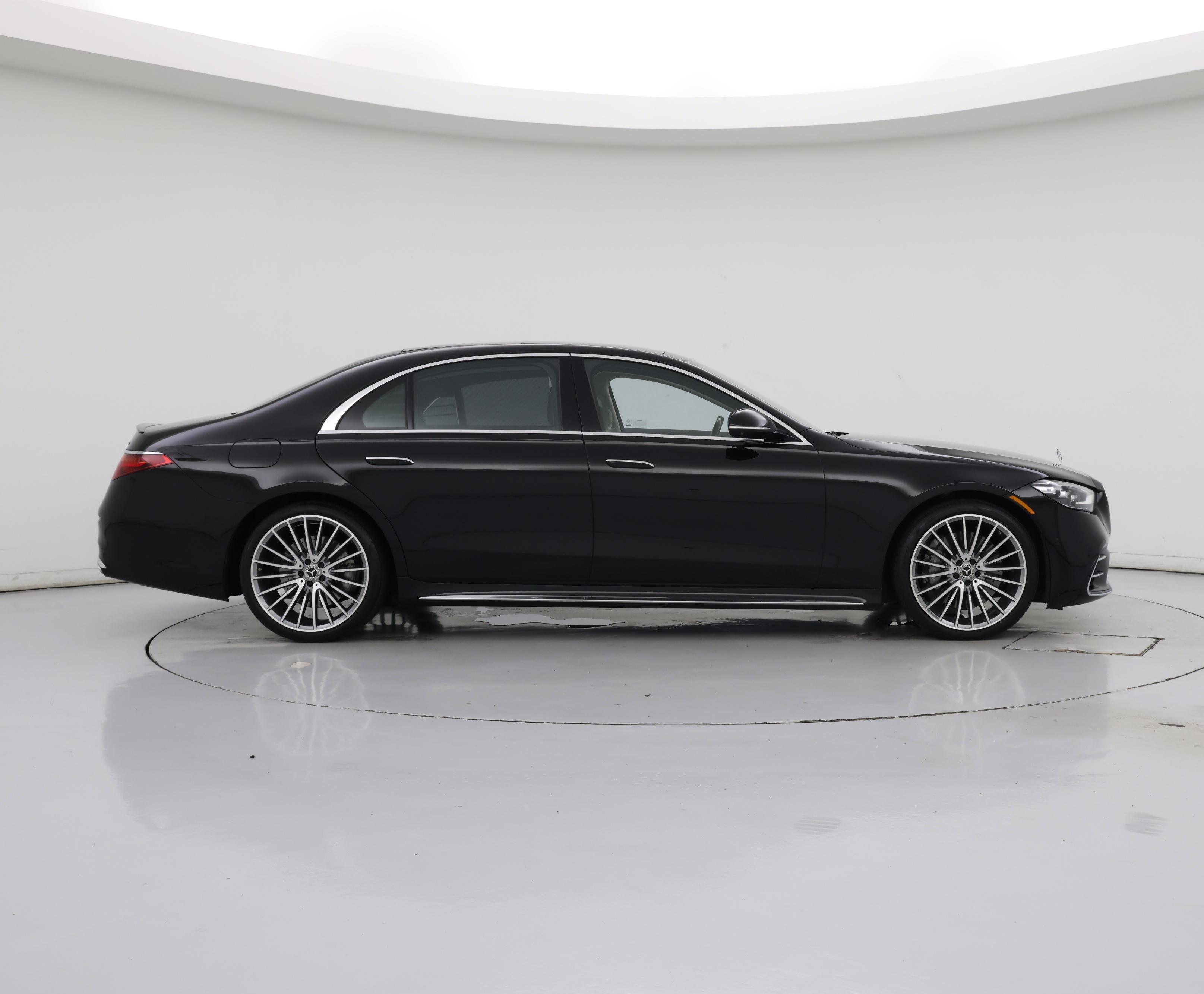 Thumbnail: 2023 Mercedes-Benz S-Class - 7