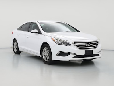 White 2017 Hyundai Sonata SE