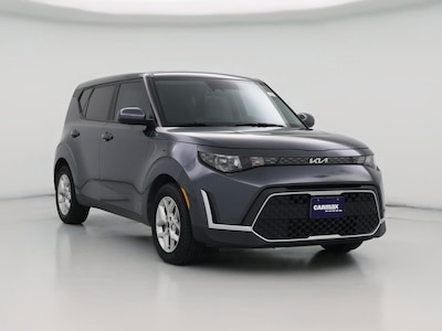 Gray 2023 Kia Soul LX