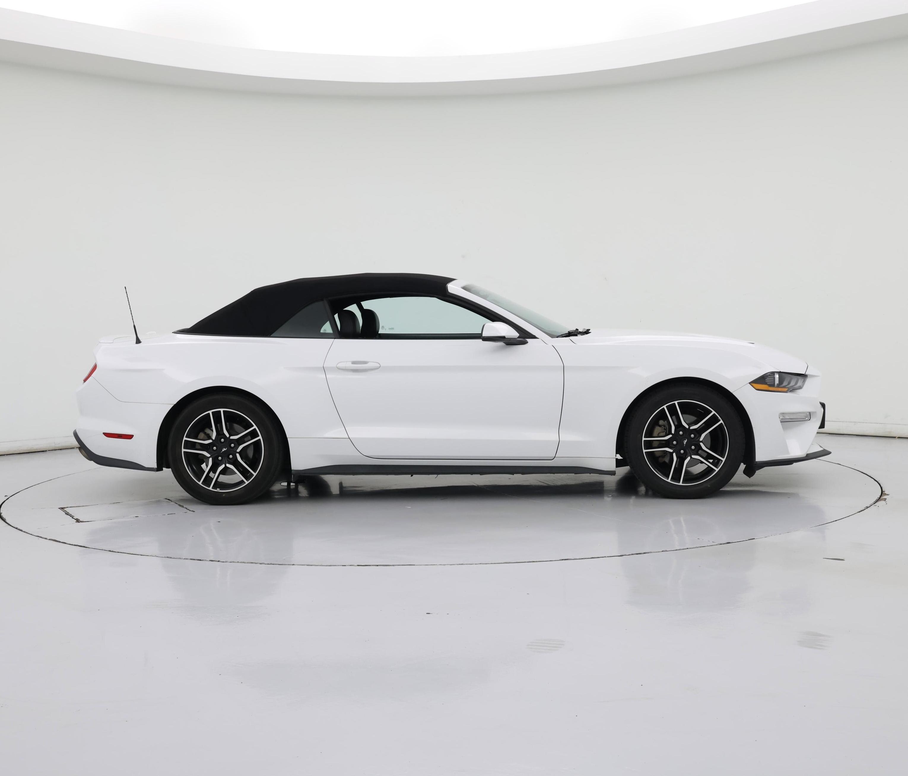 Thumbnail: 2018 Ford Mustang - 7