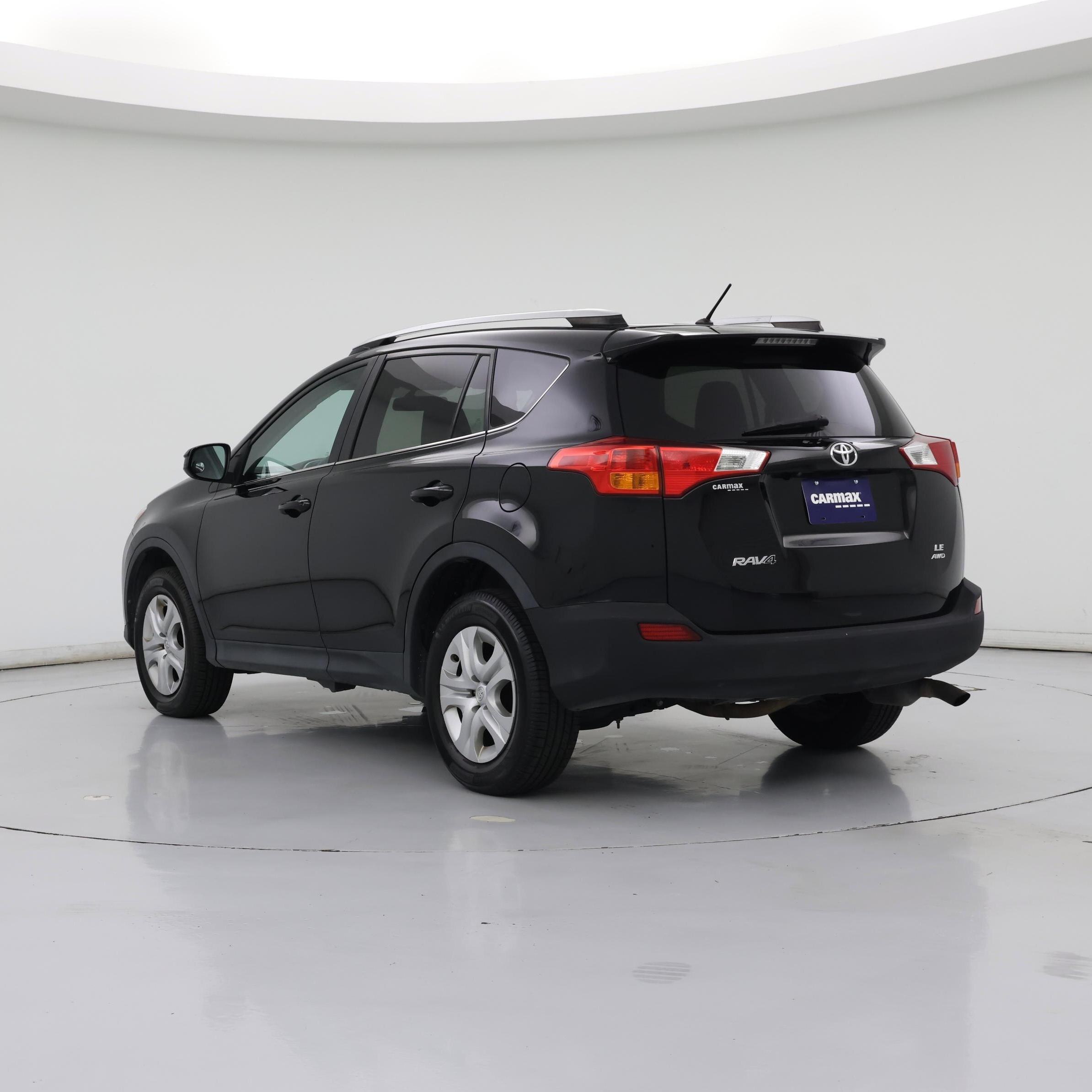 Thumbnail: 2015 Toyota RAV4 - 2