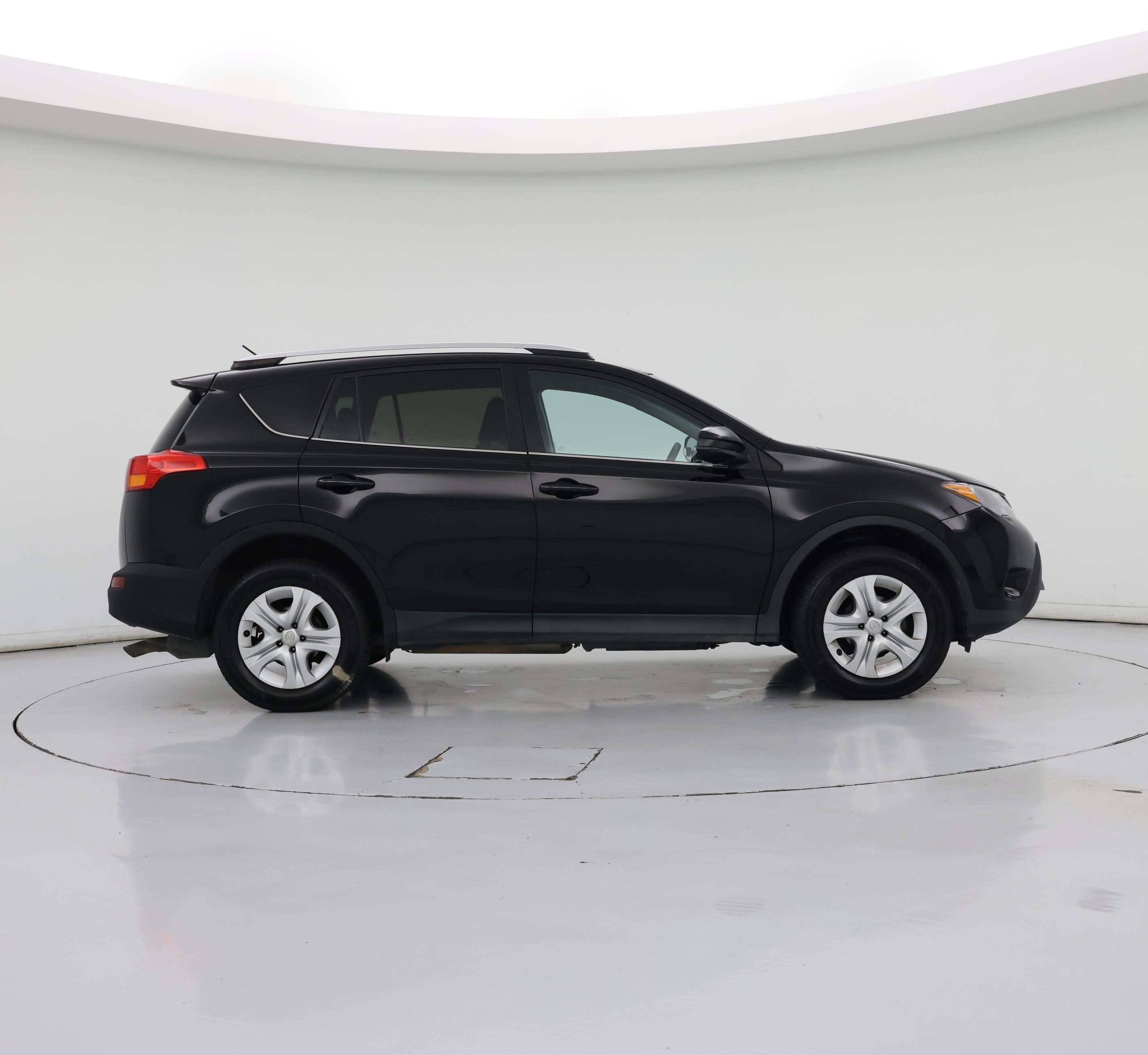 Thumbnail: 2015 Toyota RAV4 - 7