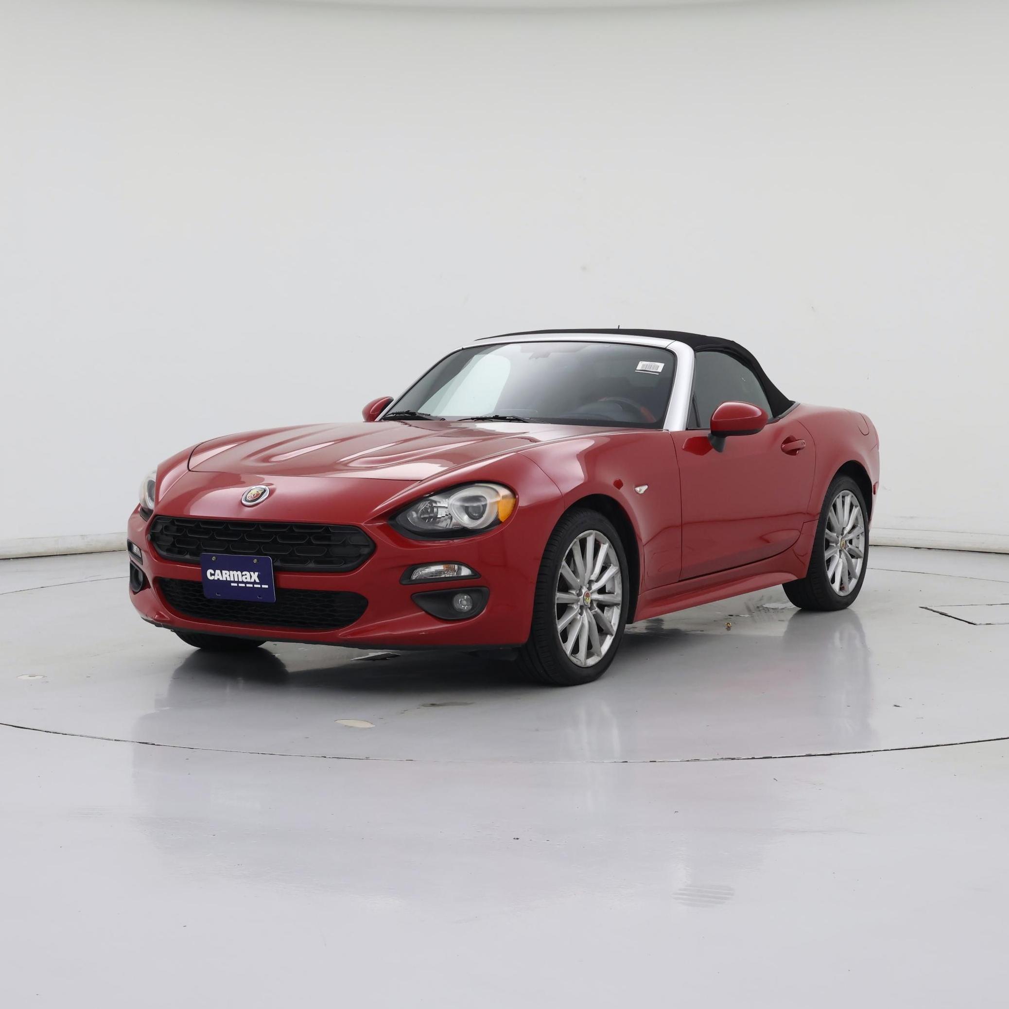 Thumbnail: 2017 Fiat 124 Spider - 4