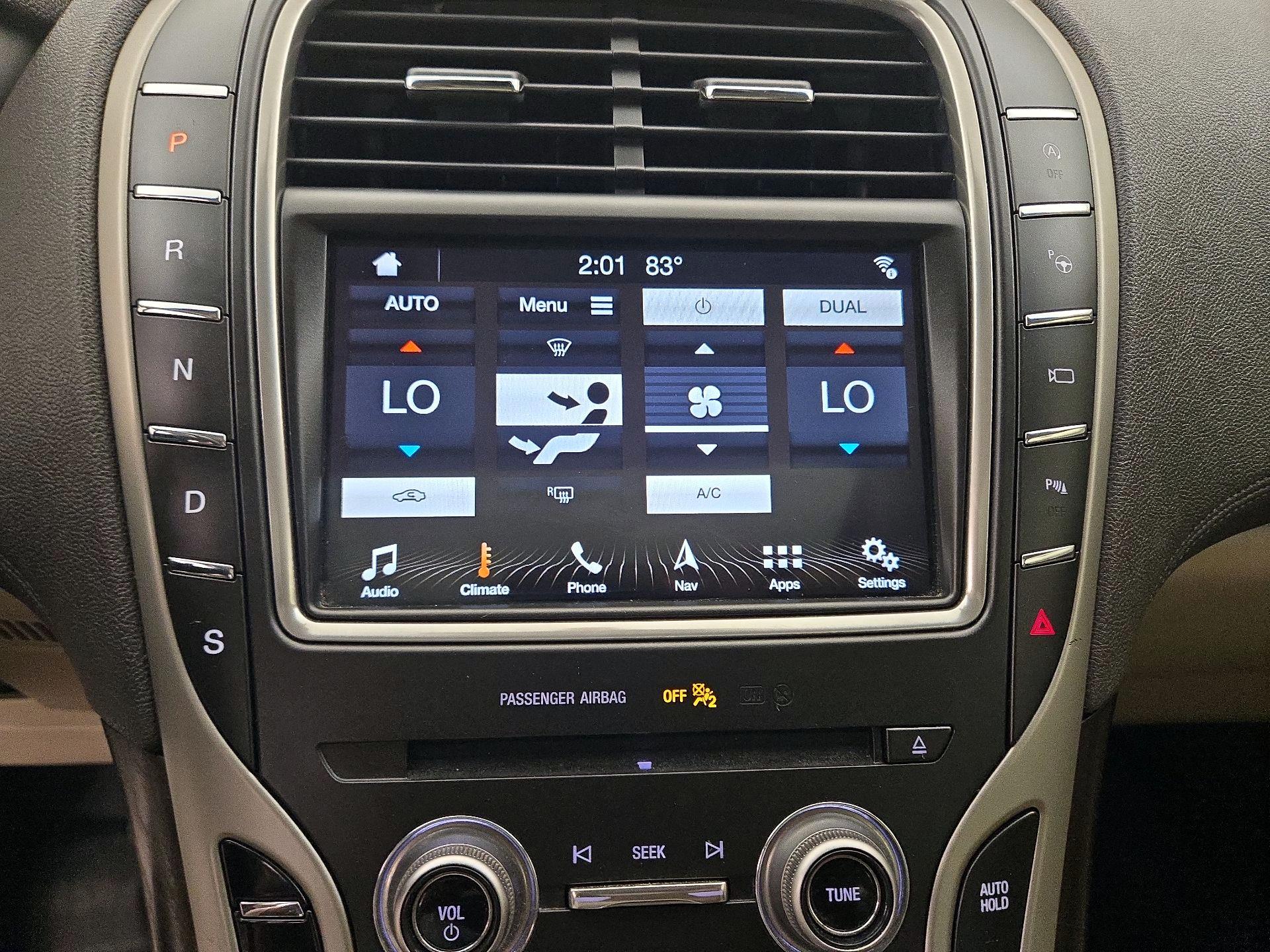 Thumbnail: 2019 Lincoln Nautilus - 17