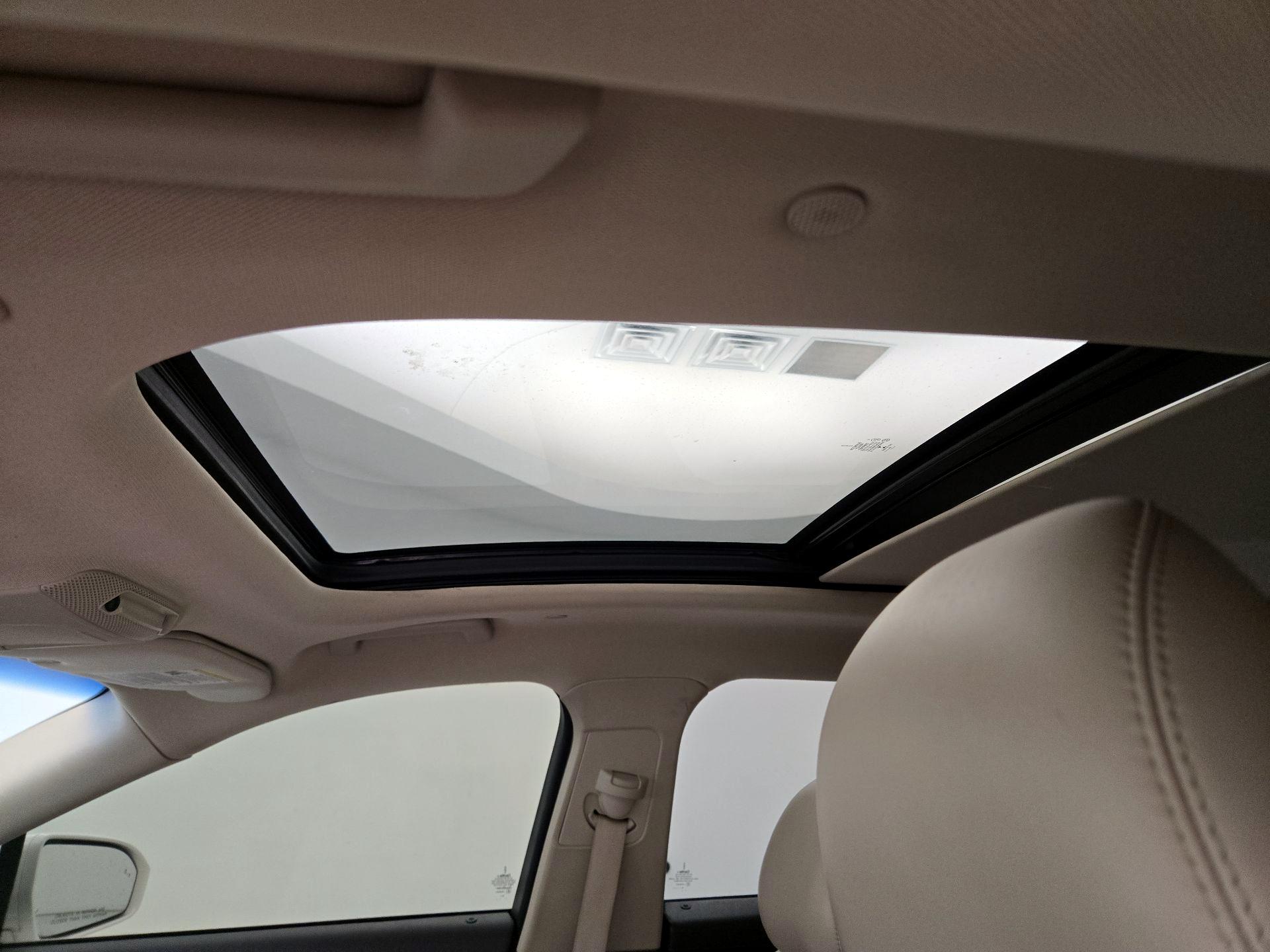 Thumbnail: 2019 Lincoln Nautilus - 20