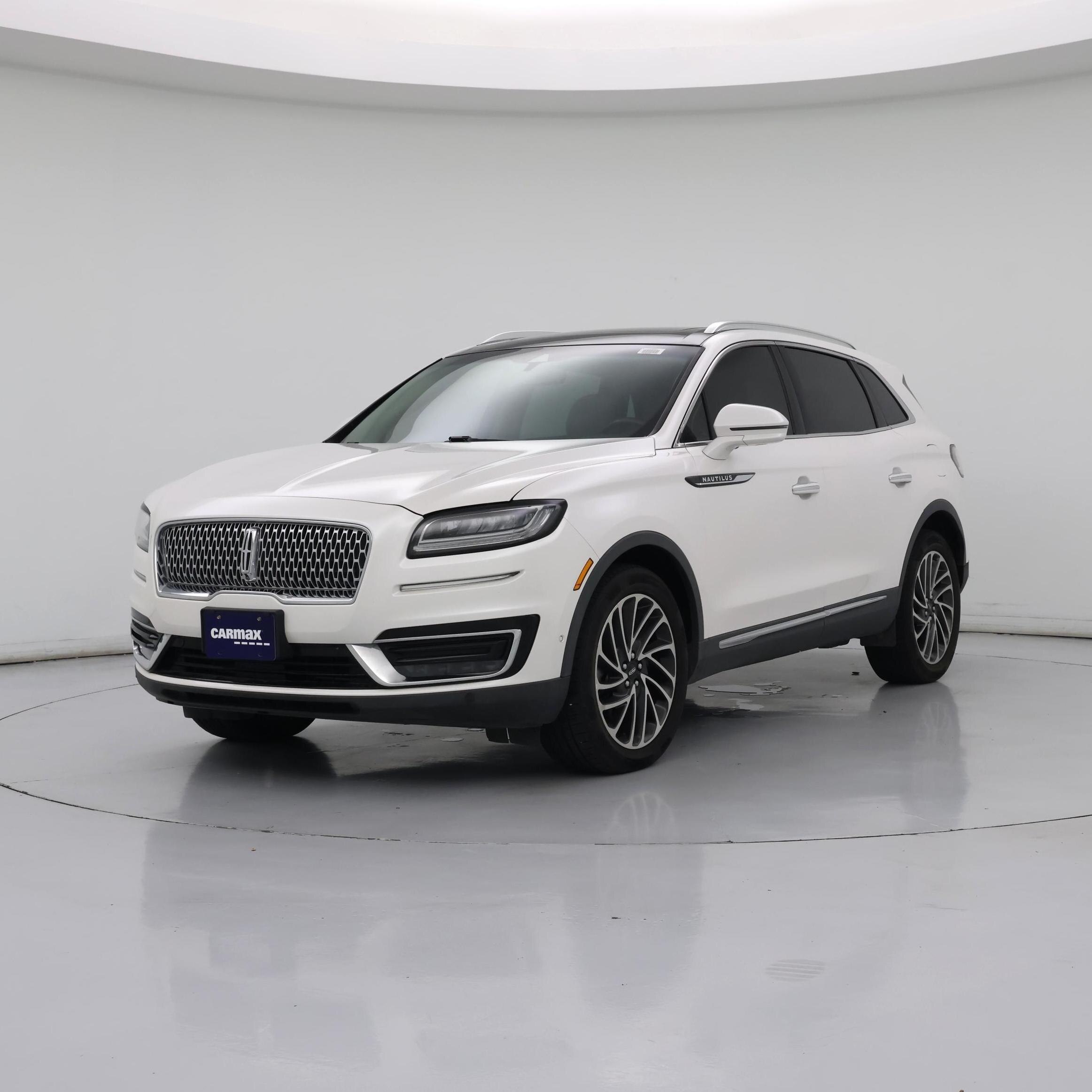 Thumbnail: 2019 Lincoln Nautilus - 4