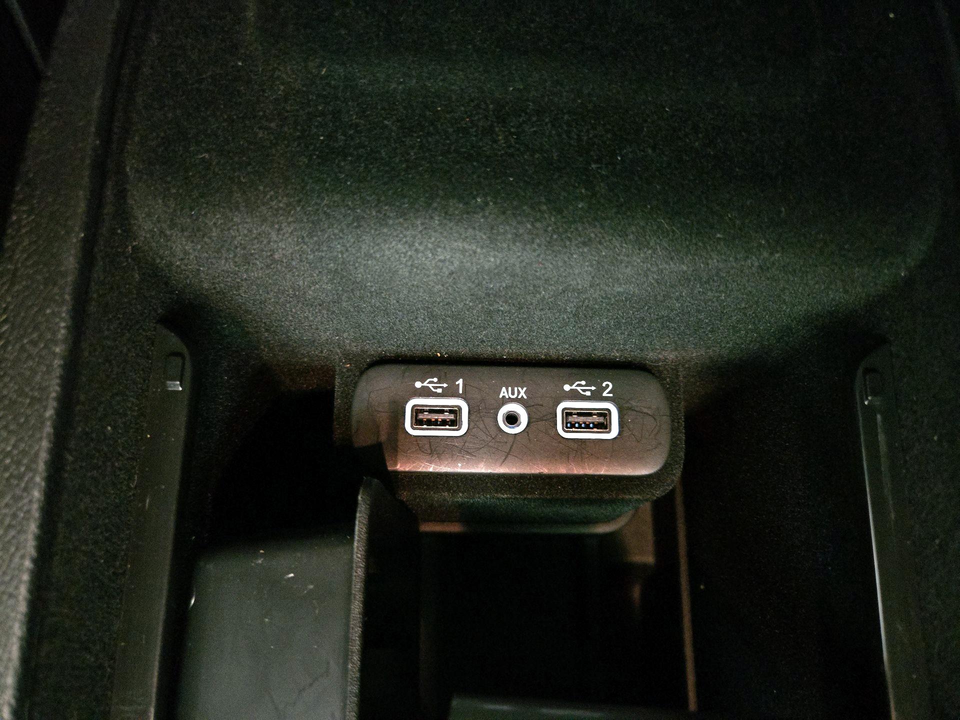 Thumbnail: 2020 Dodge Charger - 18