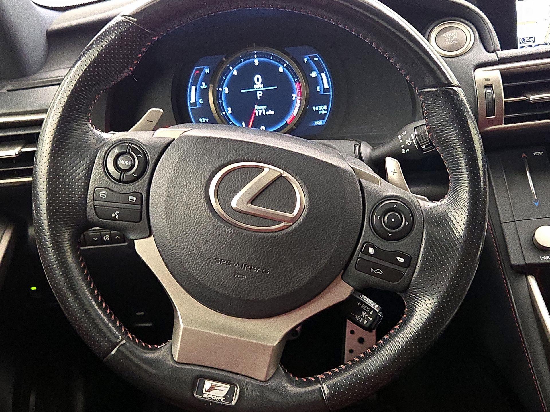 Thumbnail: 2016 Lexus IS - 10