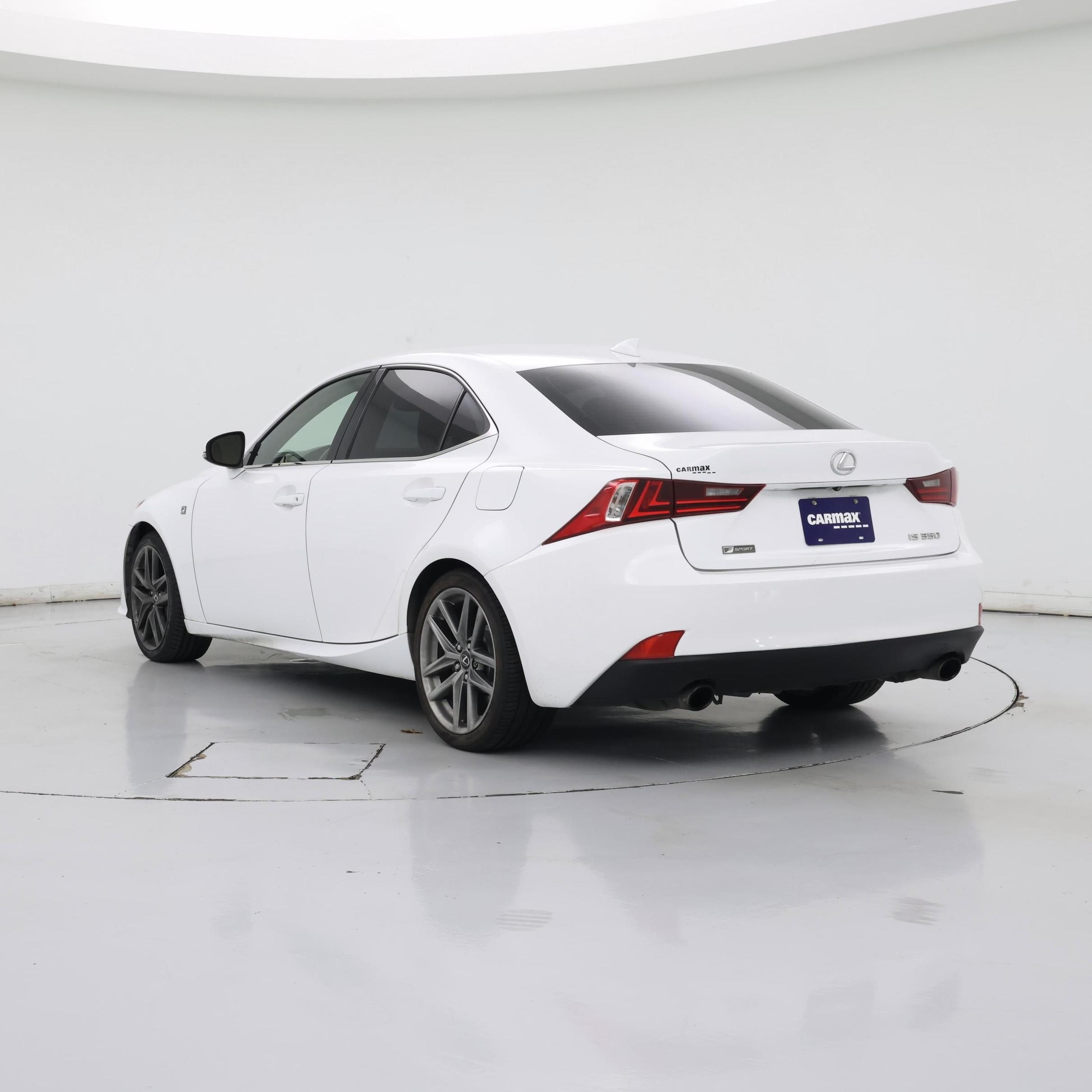 Thumbnail: 2016 Lexus IS - 2