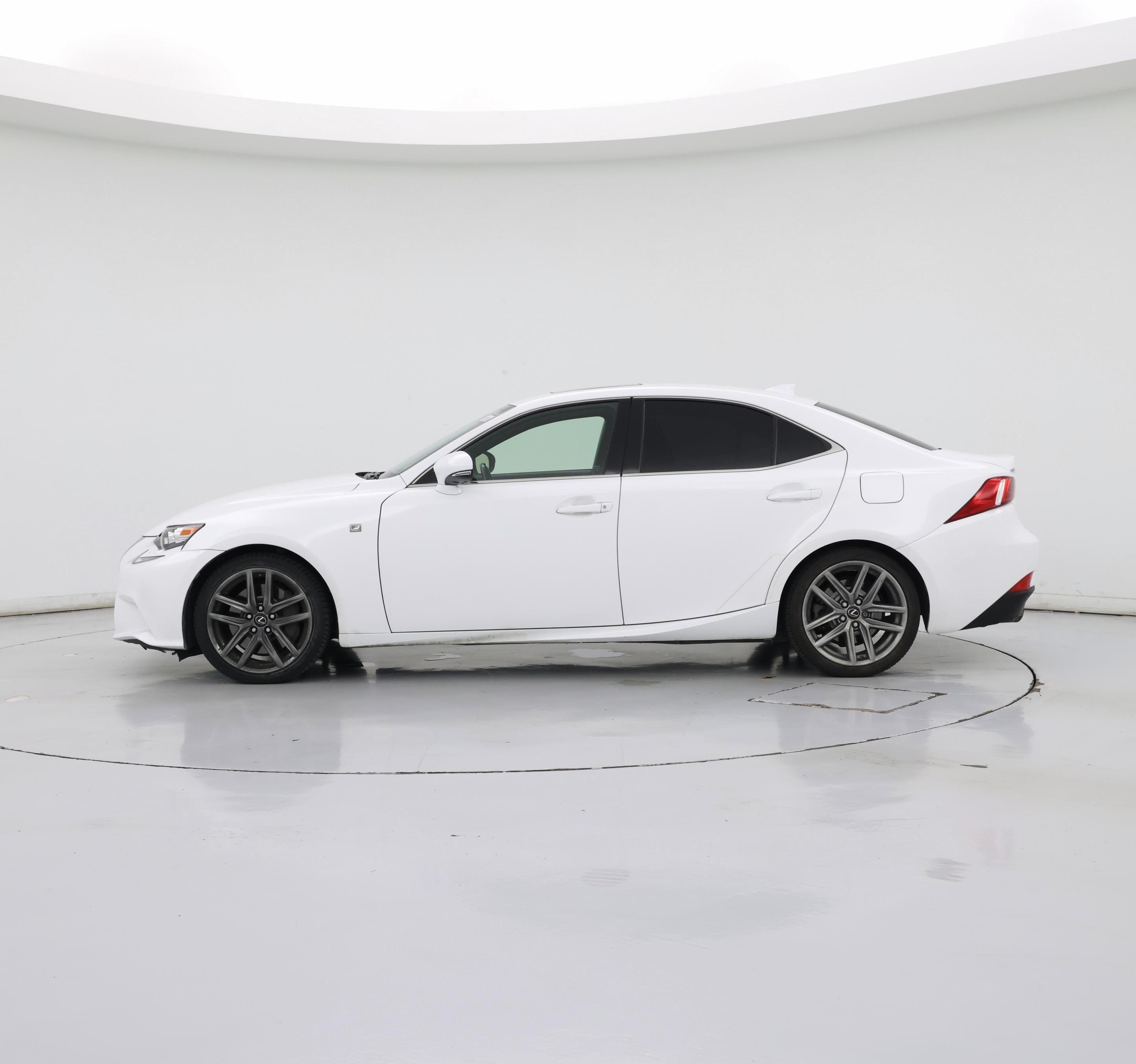 Thumbnail: 2016 Lexus IS - 3