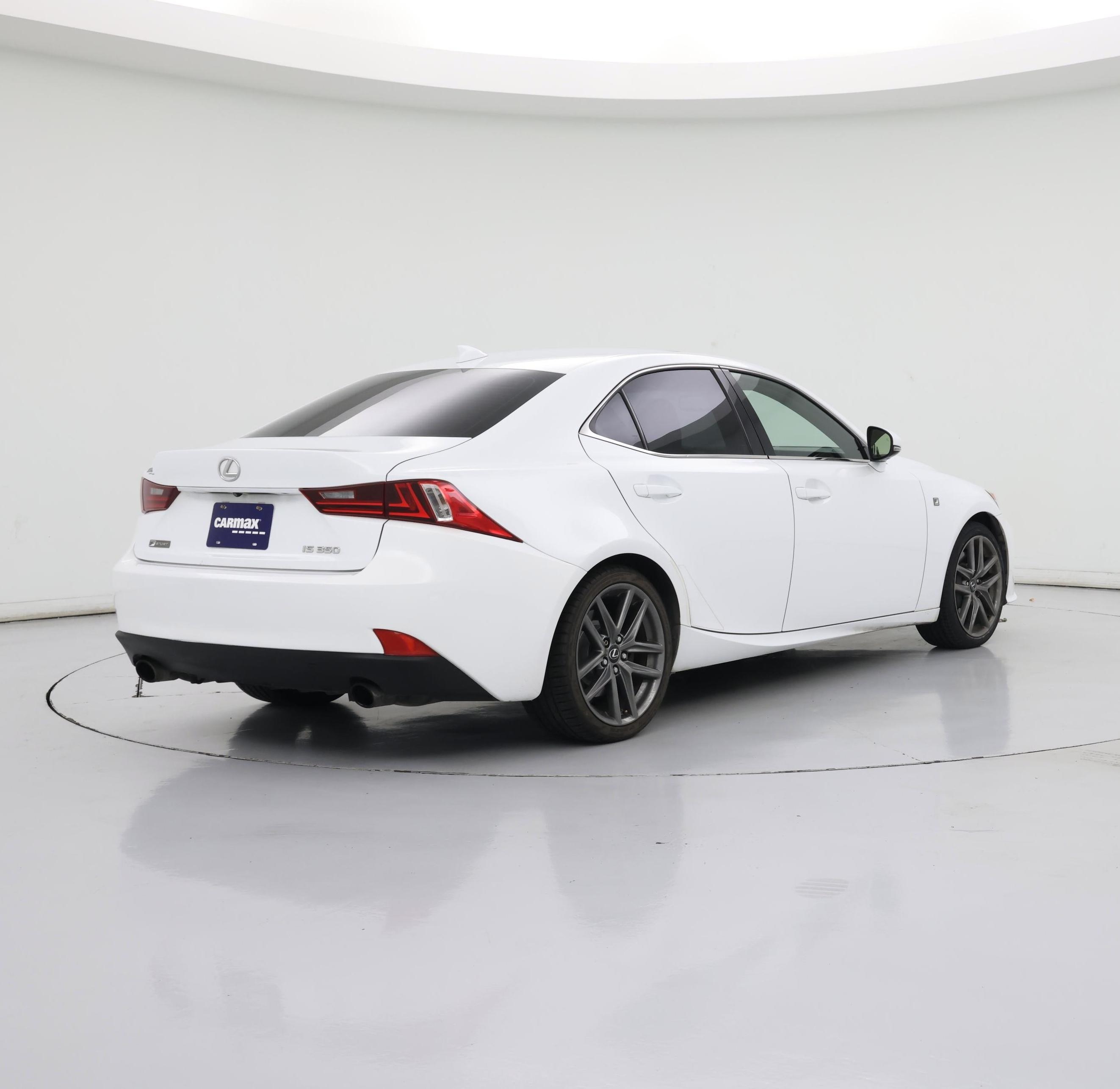 Thumbnail: 2016 Lexus IS - 8