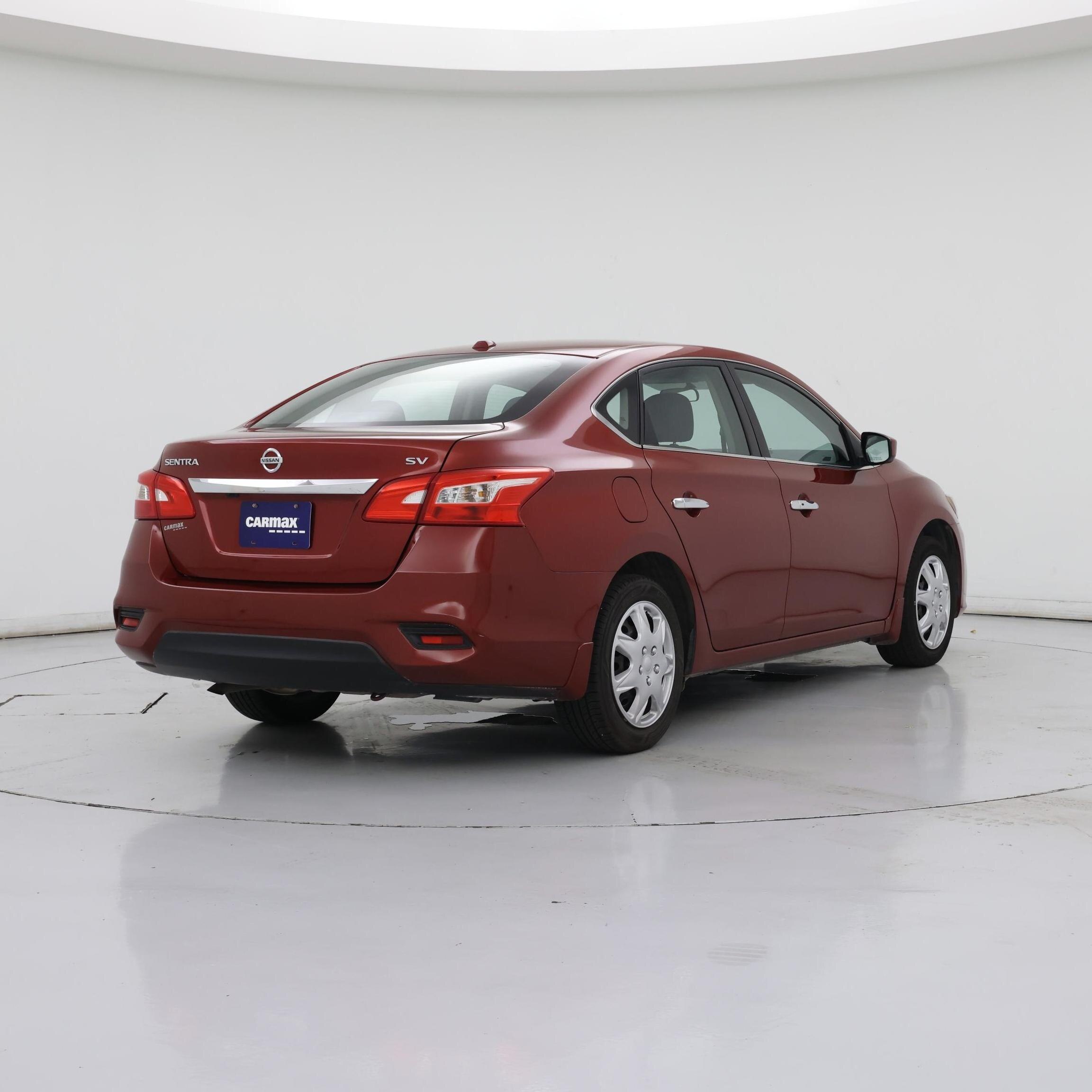 Thumbnail: 2016 Nissan Sentra - 8