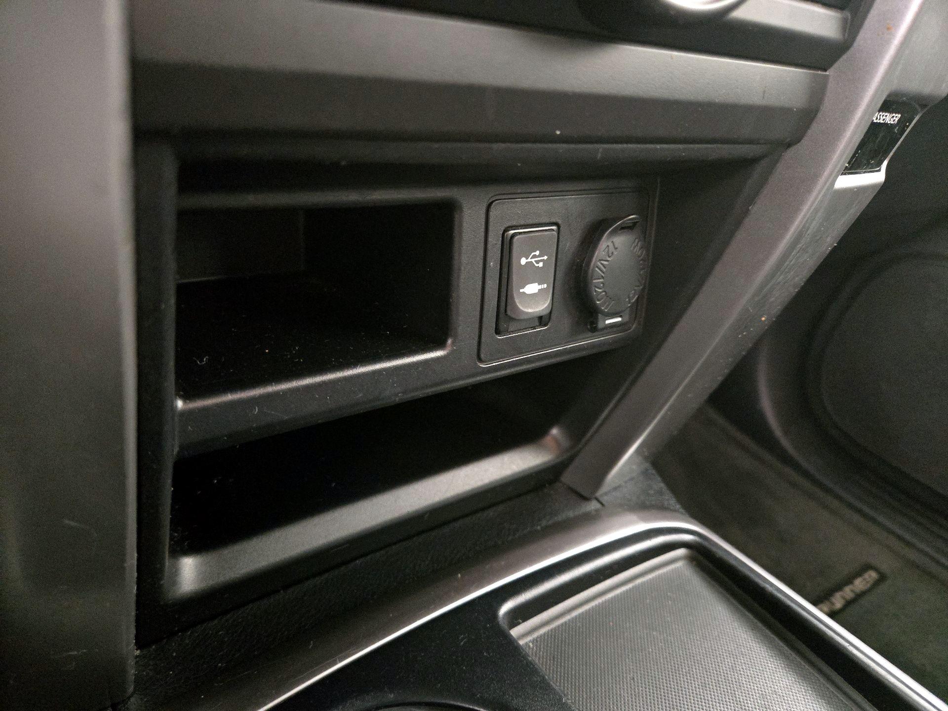 Thumbnail: 2014 Toyota 4Runner - 18