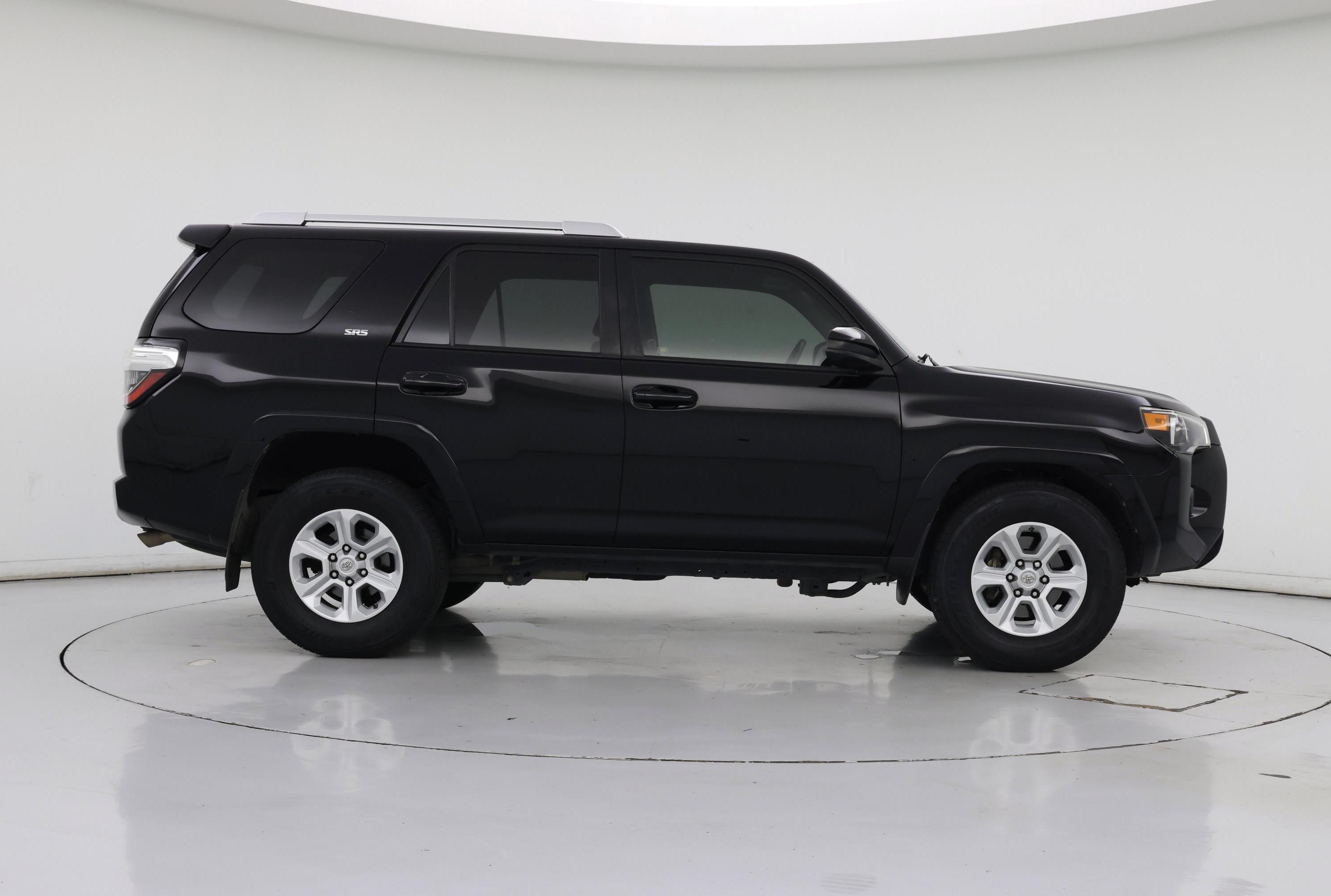 Thumbnail: 2014 Toyota 4Runner - 7