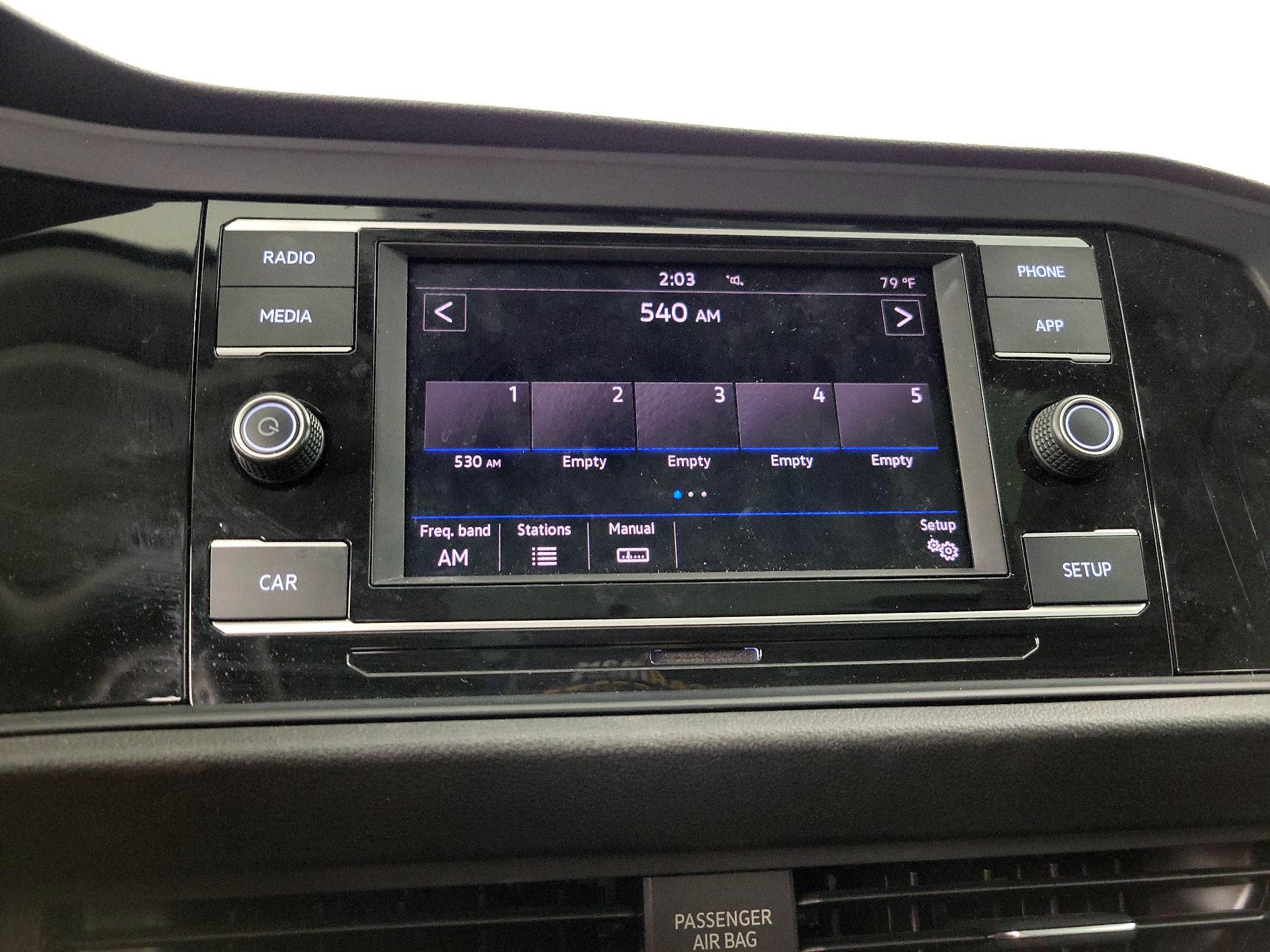 Thumbnail: 2019 Volkswagen Jetta - 15