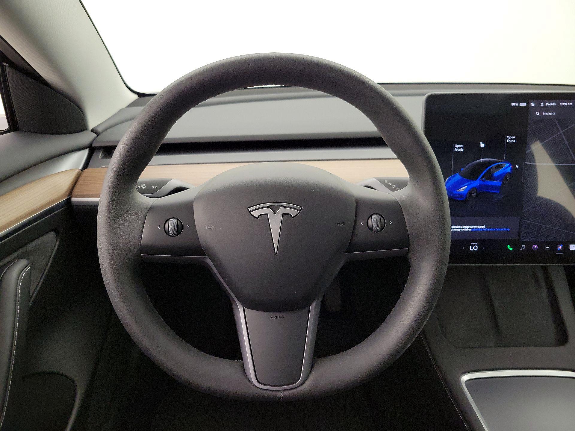 Thumbnail: 2023 Tesla Model 3 - 10