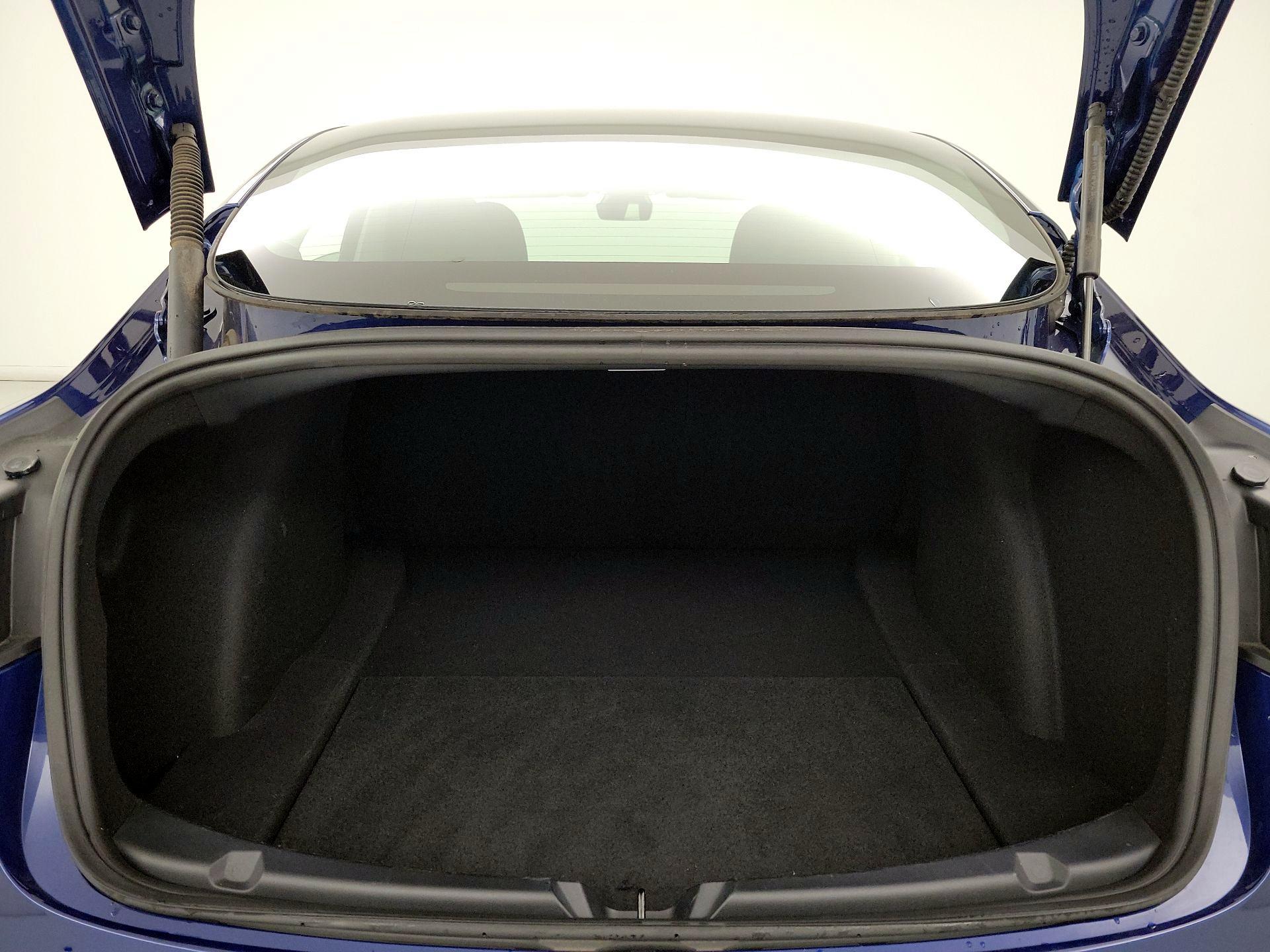 Thumbnail: 2023 Tesla Model 3 - 19