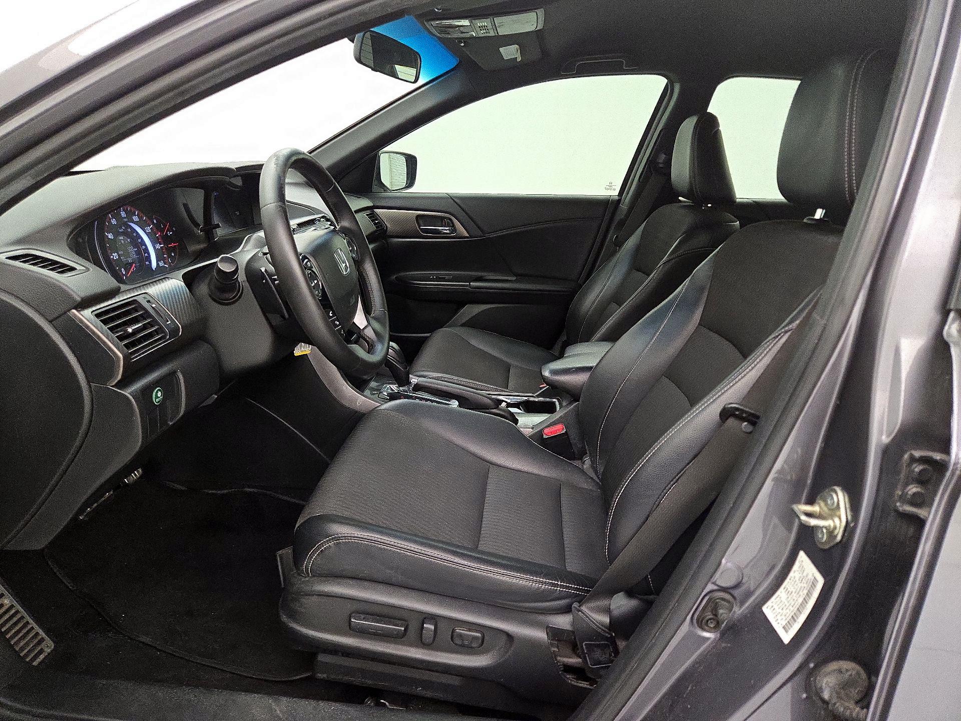 Thumbnail: 2016 Honda Accord - 11