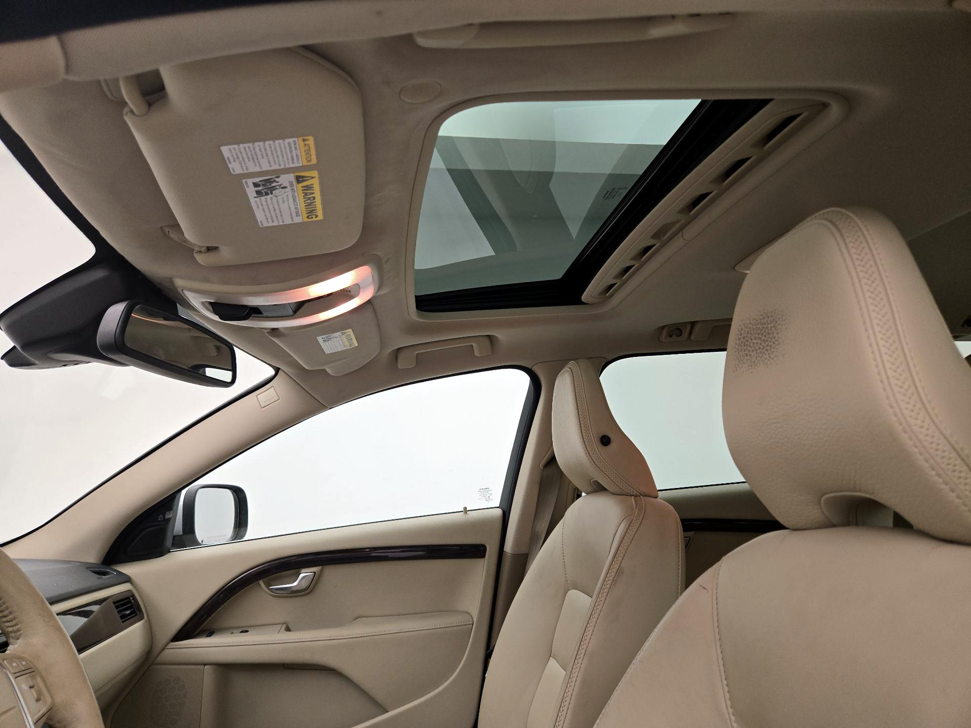 Thumbnail: 2014 Volvo XC70 - 18