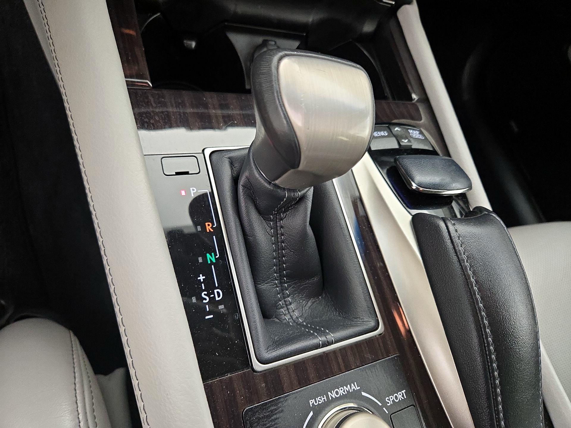 Thumbnail: 2014 Lexus LS - 18