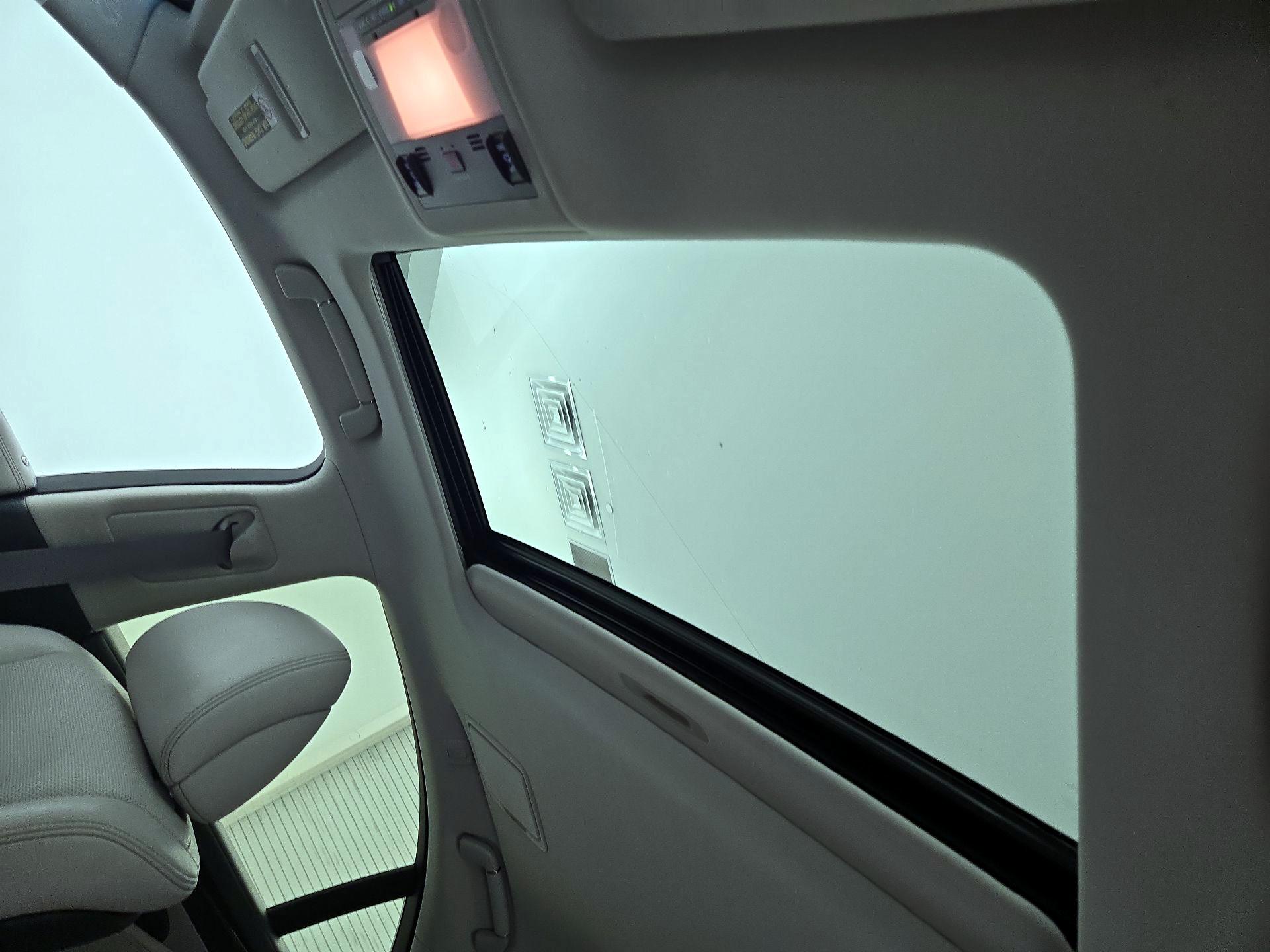 Thumbnail: 2014 Lexus LS - 20