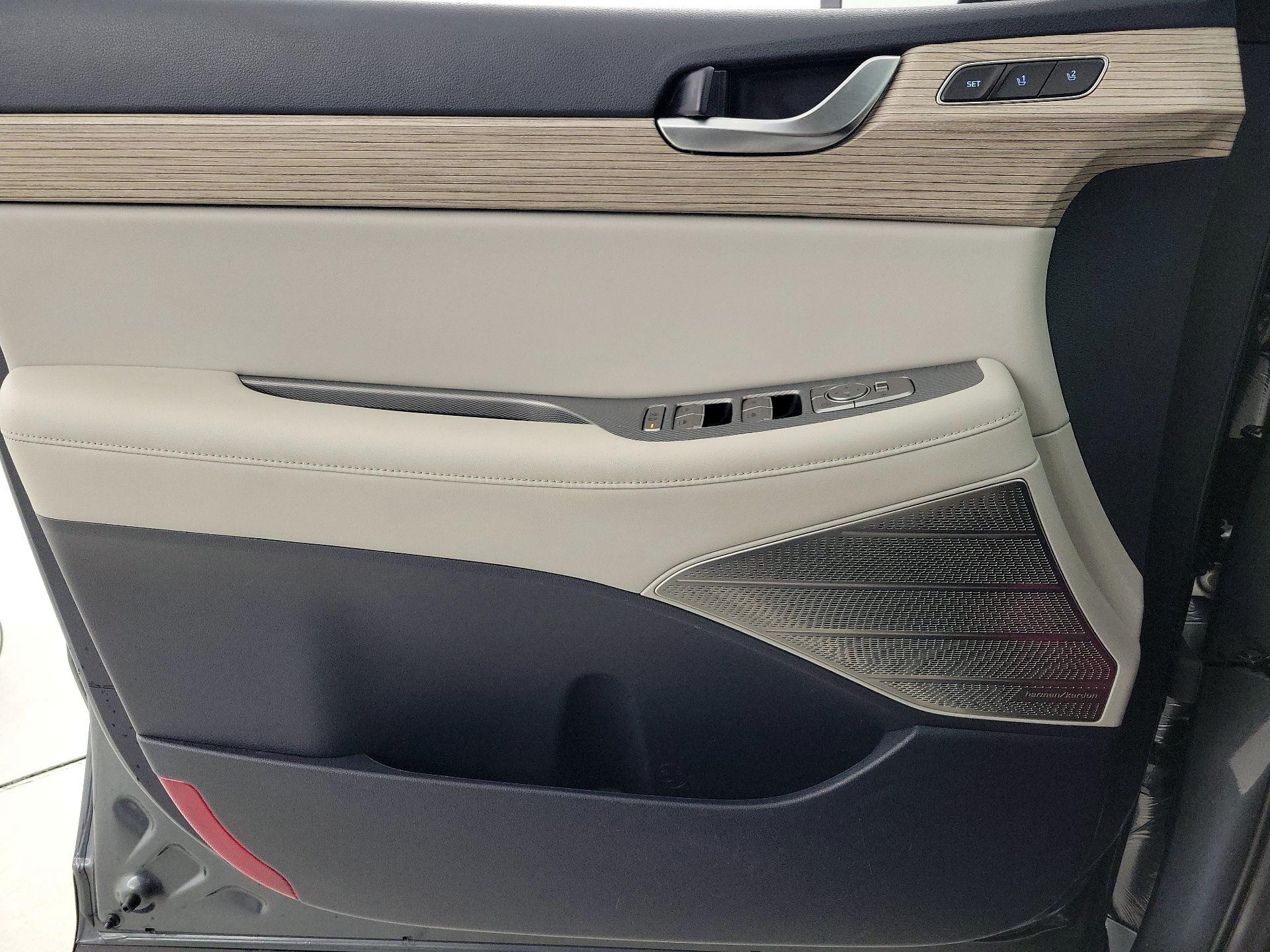 Thumbnail: 2022 Hyundai Palisade - 12