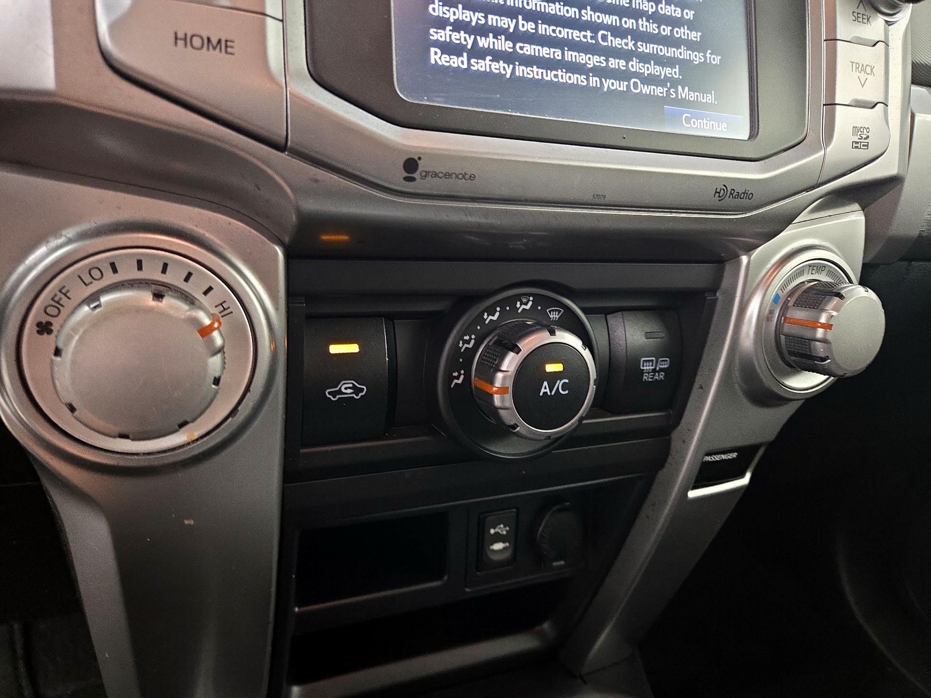 Thumbnail: 2015 Toyota 4Runner - 16