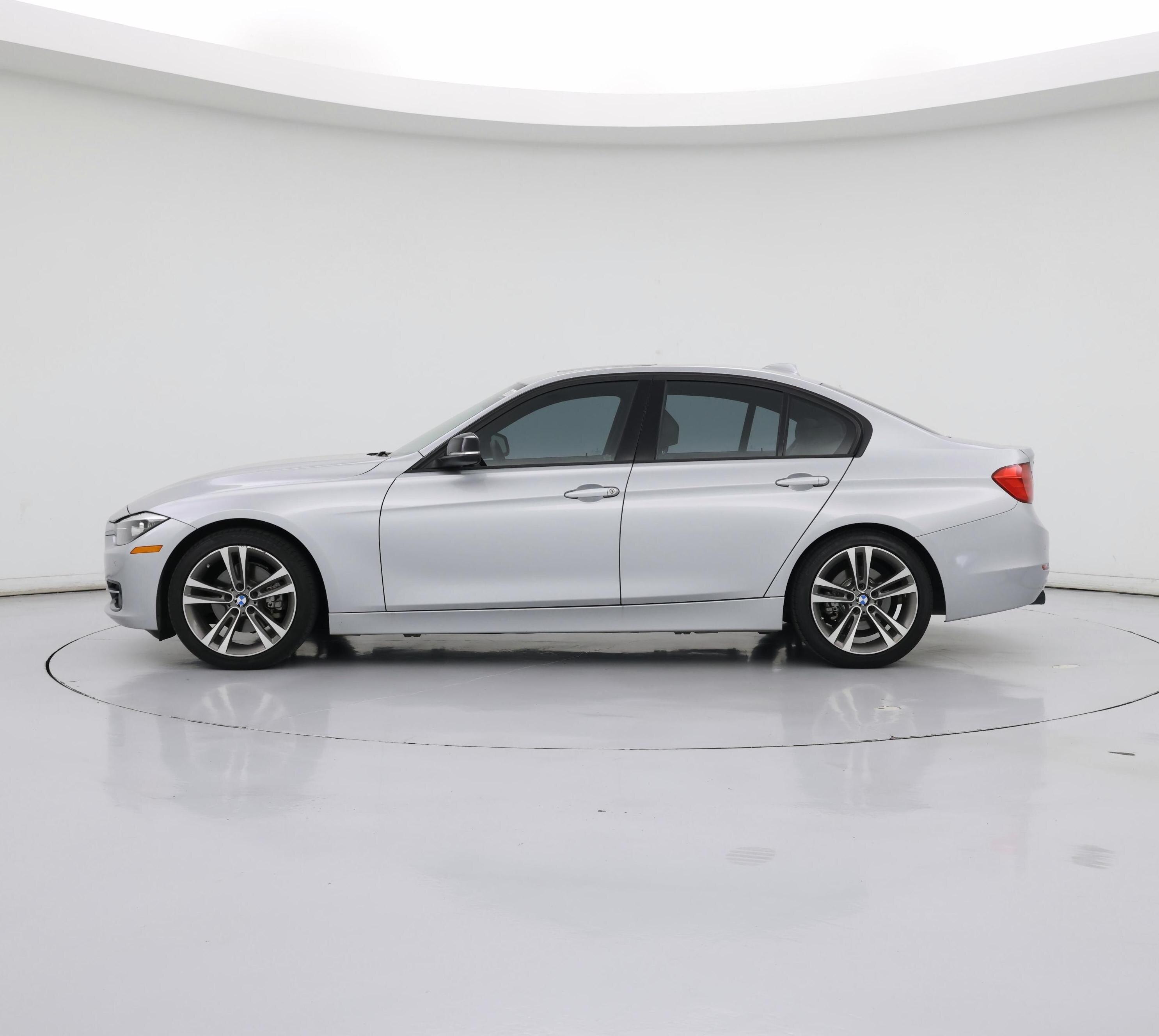 Thumbnail: 2015 BMW 3 Series - 3