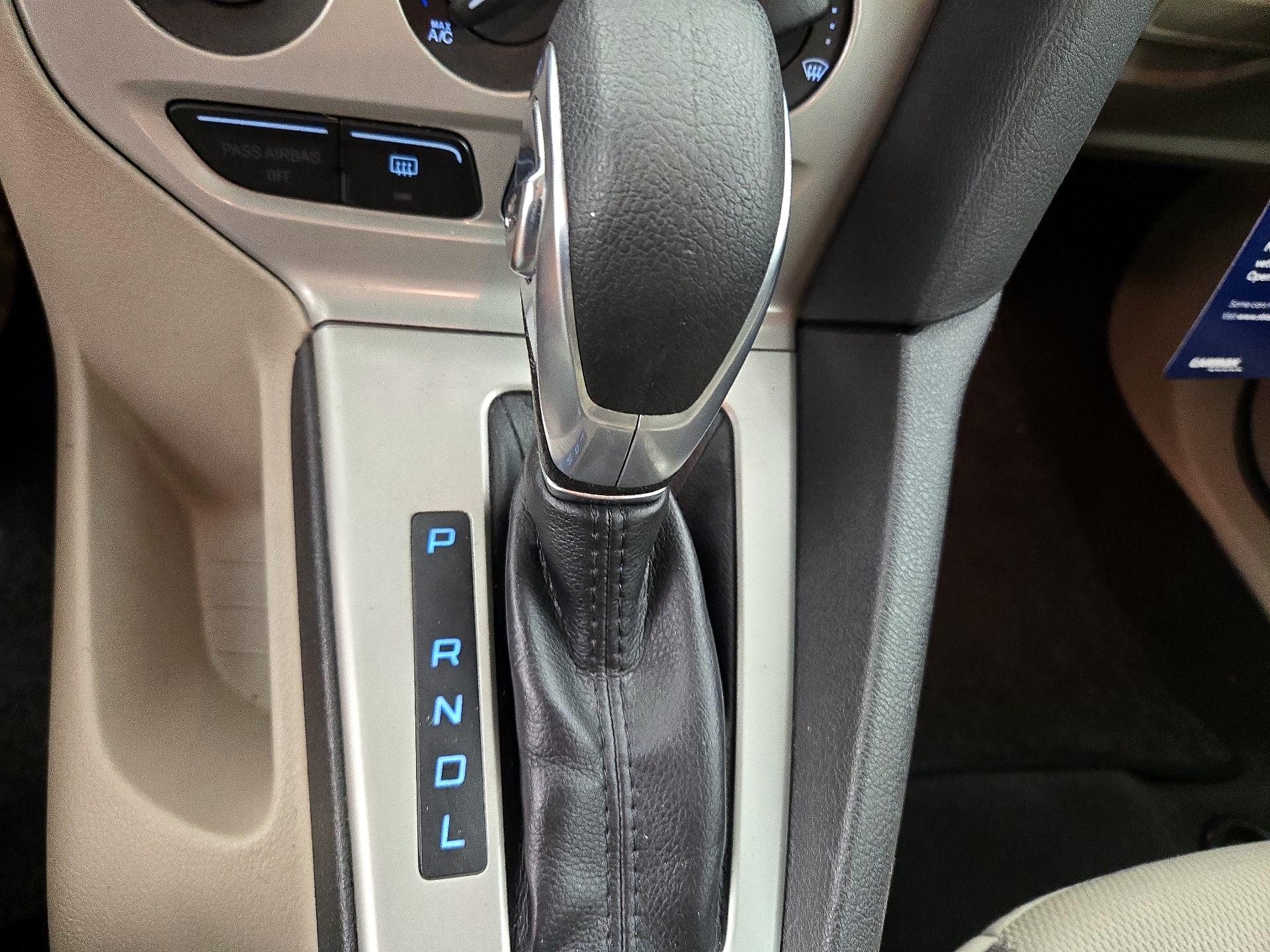 Thumbnail: 2014 Ford Focus - 16