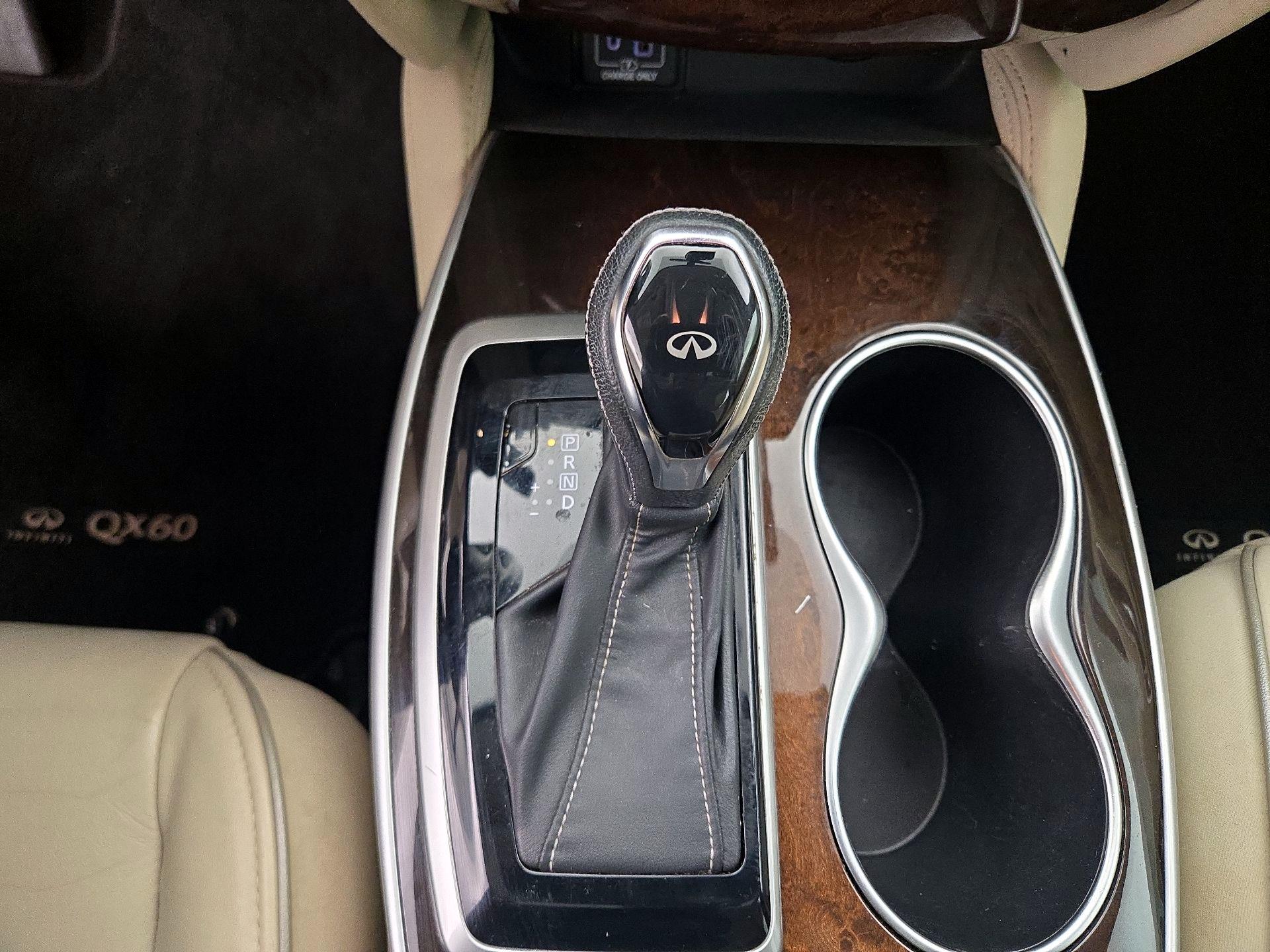 Thumbnail: 2019 INFINITI QX60 - 18