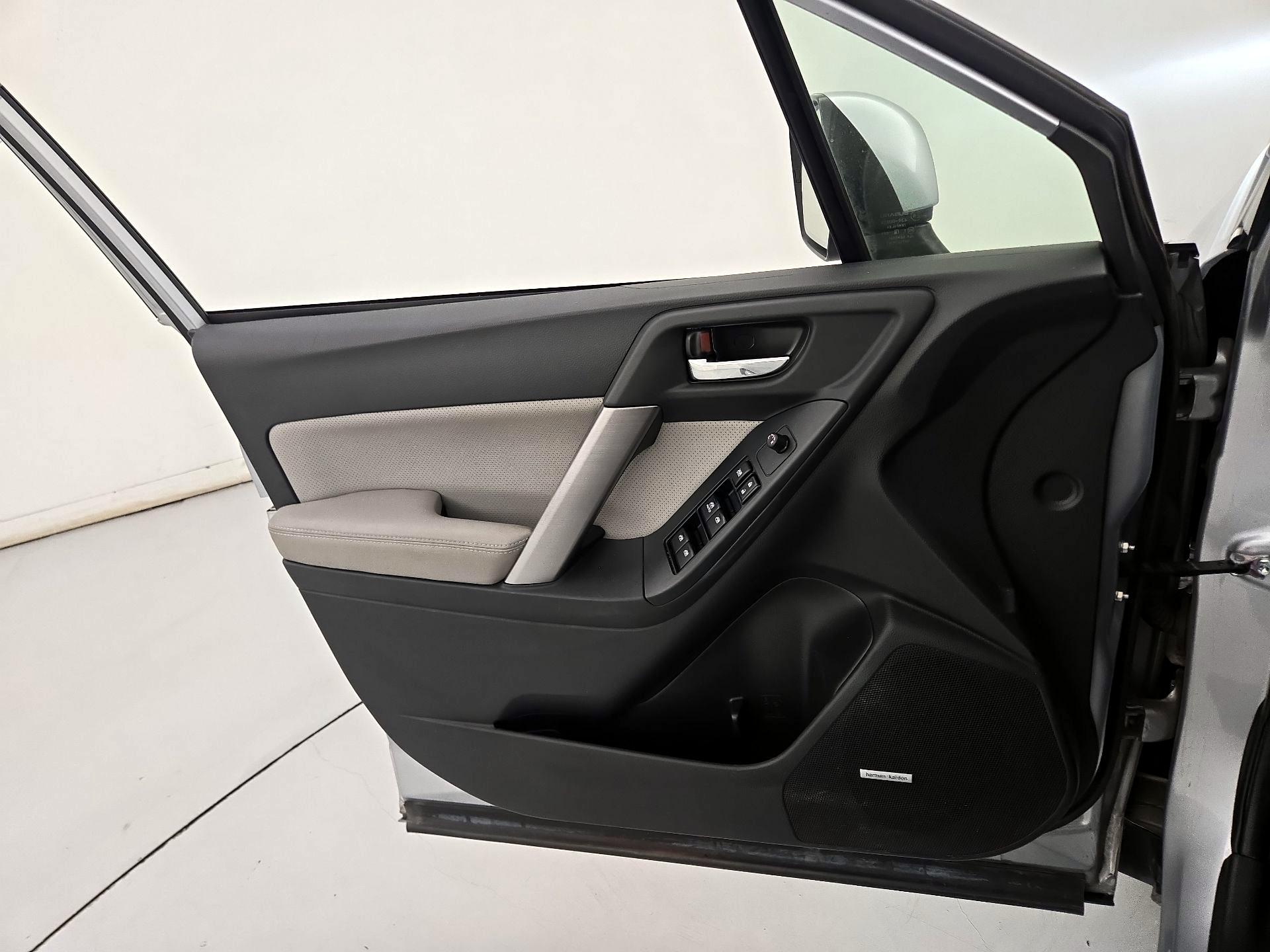 Thumbnail: 2015 Subaru Forester - 12