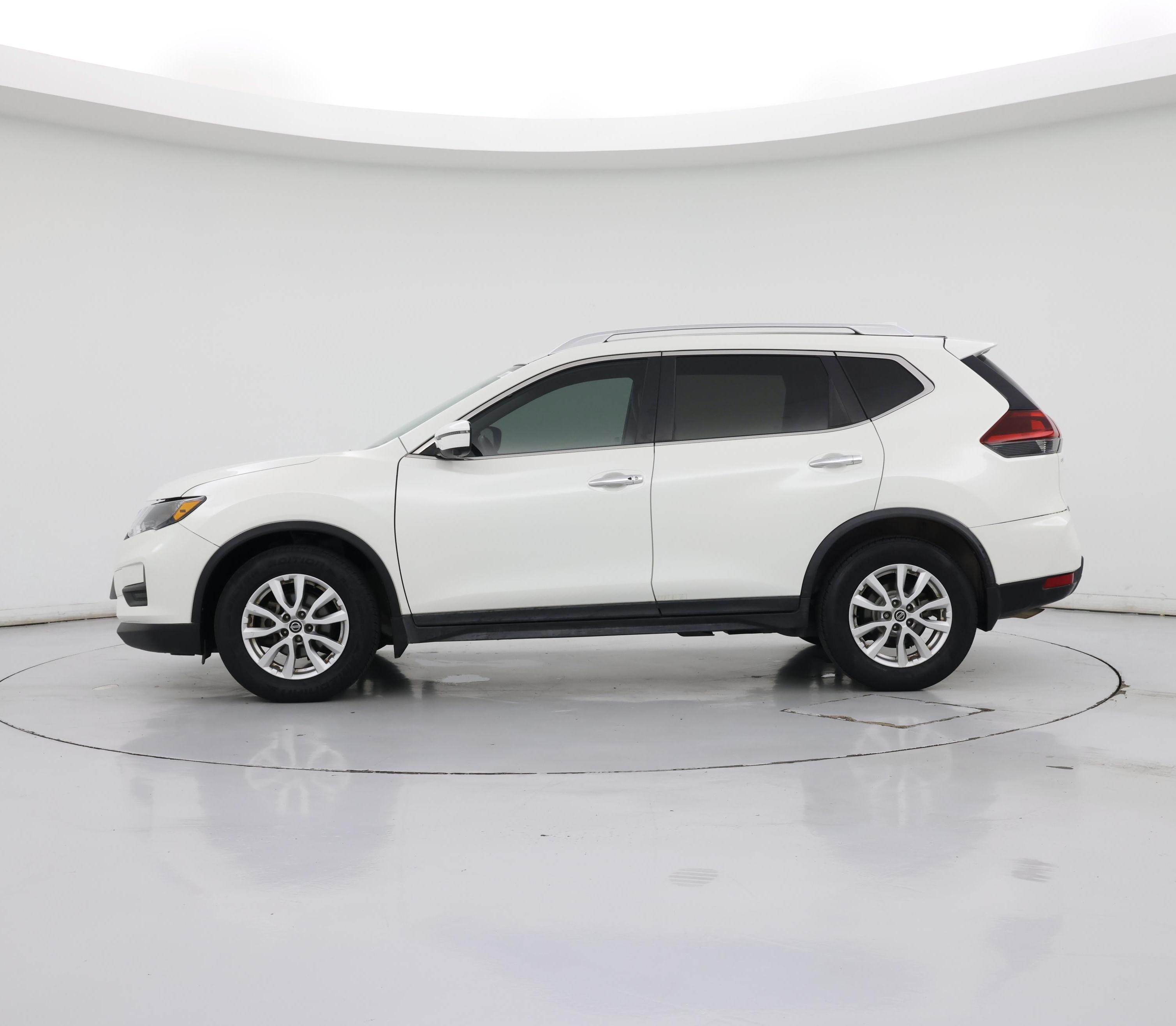 Thumbnail: 2018 Nissan Rogue - 3