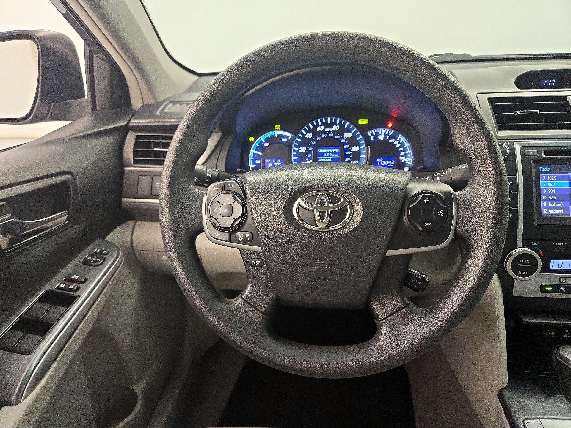 Thumbnail: 2014 Toyota Camry - 10