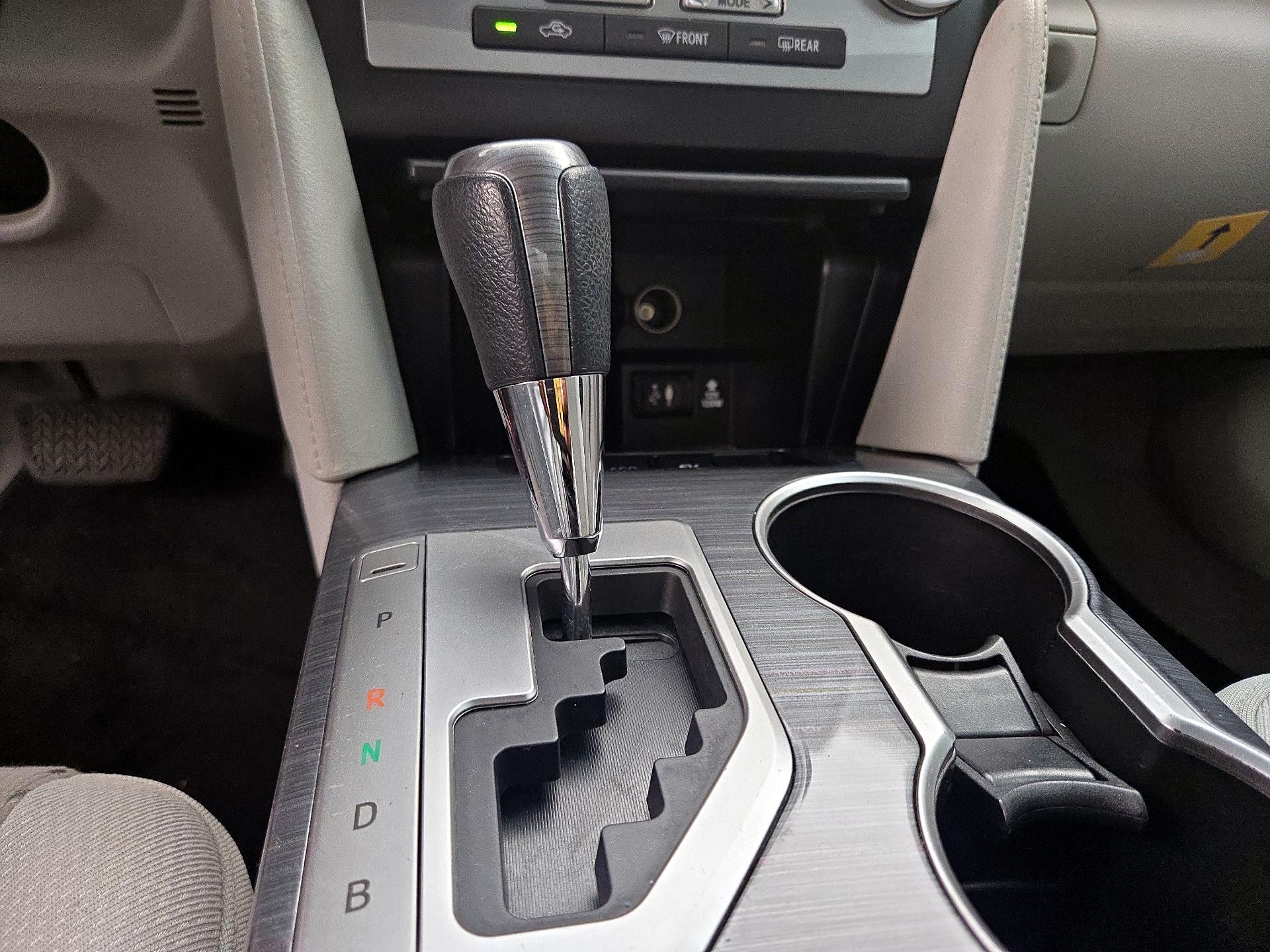 Thumbnail: 2014 Toyota Camry - 17