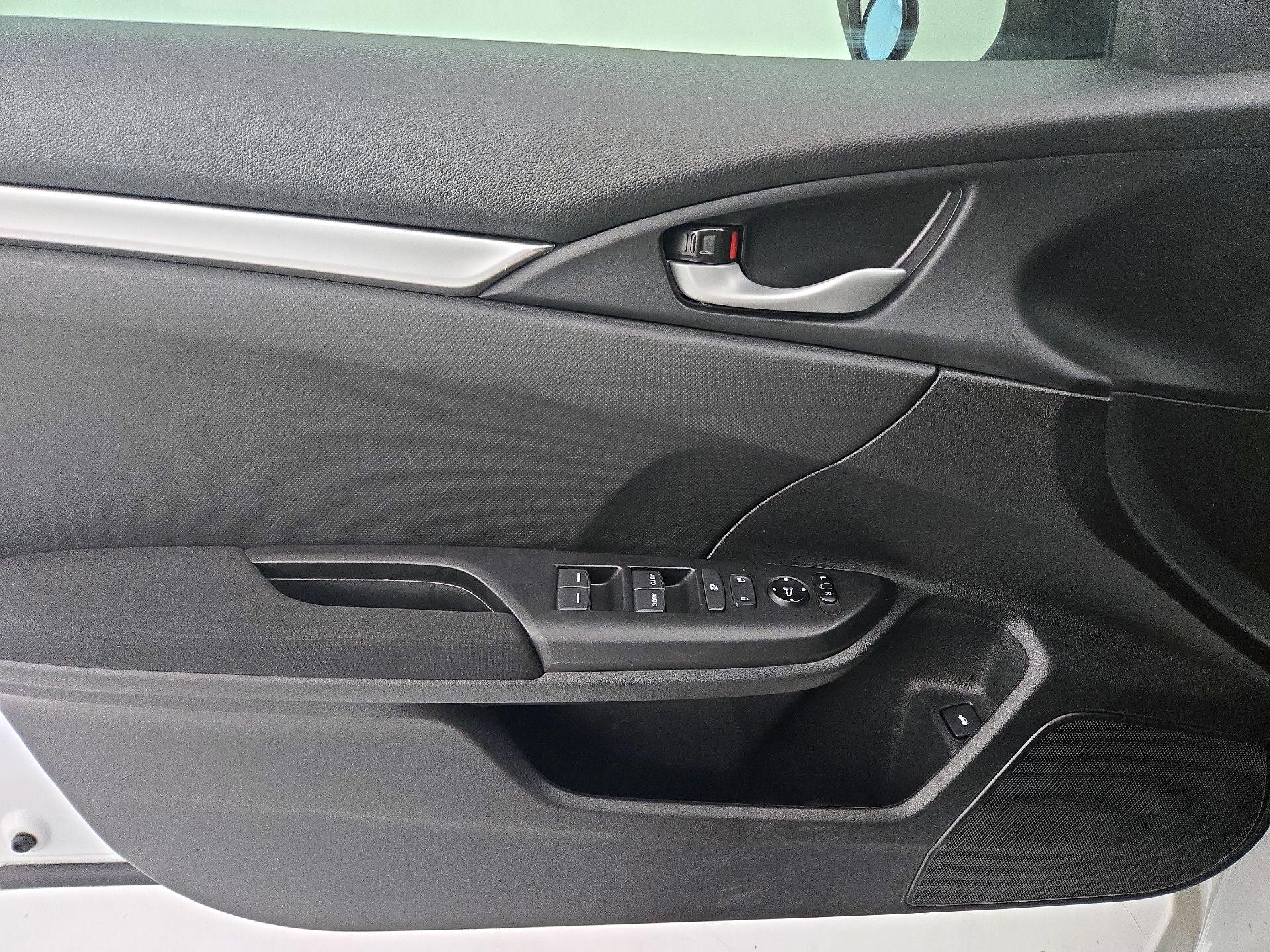 Thumbnail: 2020 Honda Civic - 12