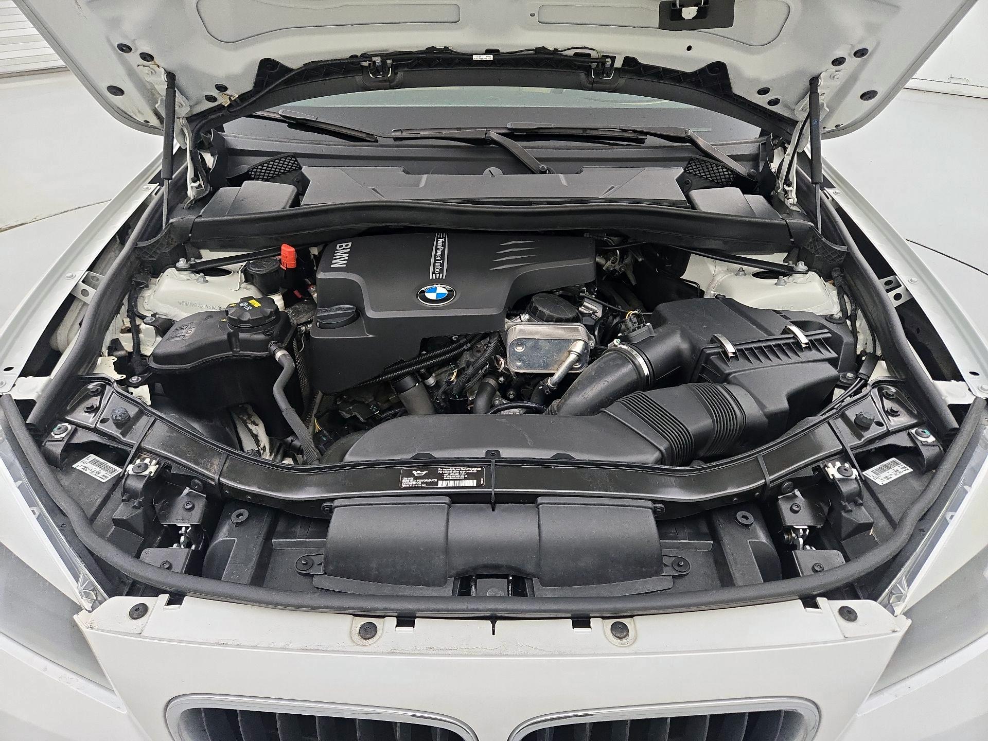 Thumbnail: 2015 BMW X1 - 19