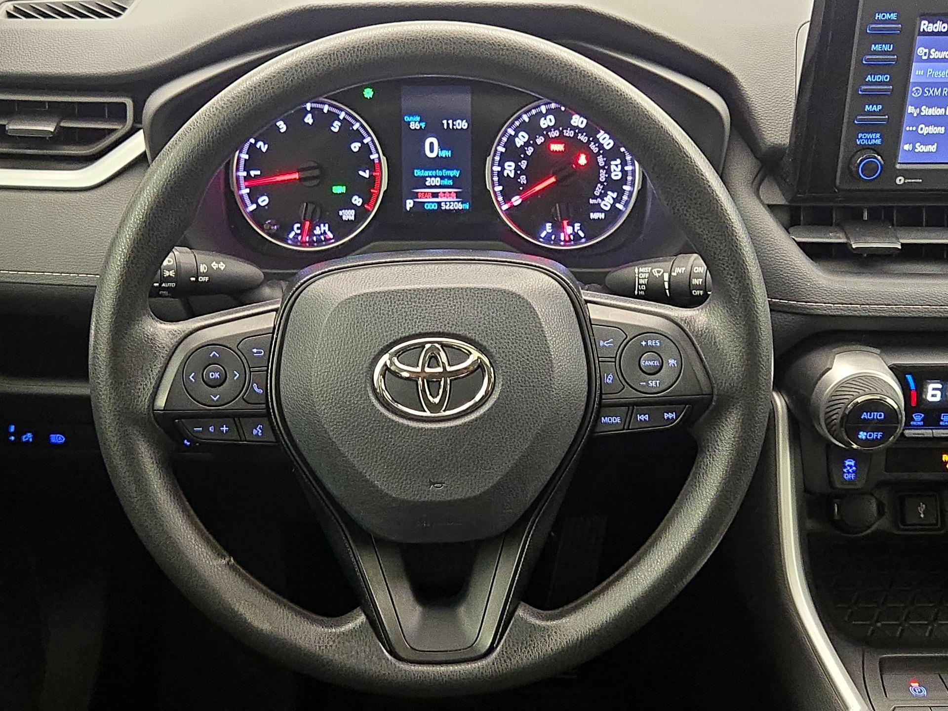 Thumbnail: 2021 Toyota RAV4 - 10