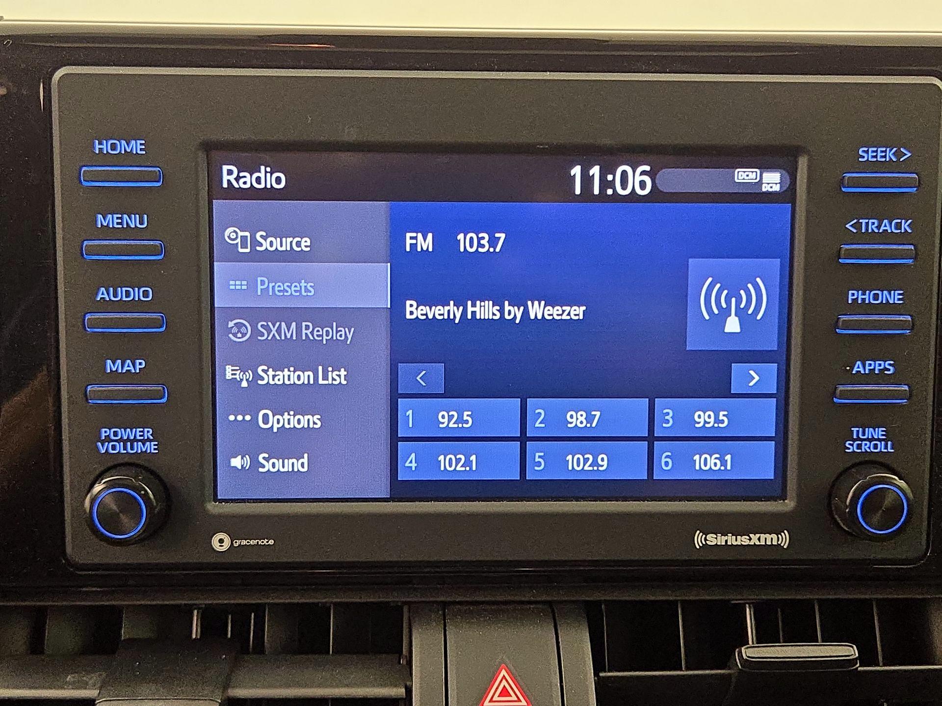 Thumbnail: 2021 Toyota RAV4 - 15