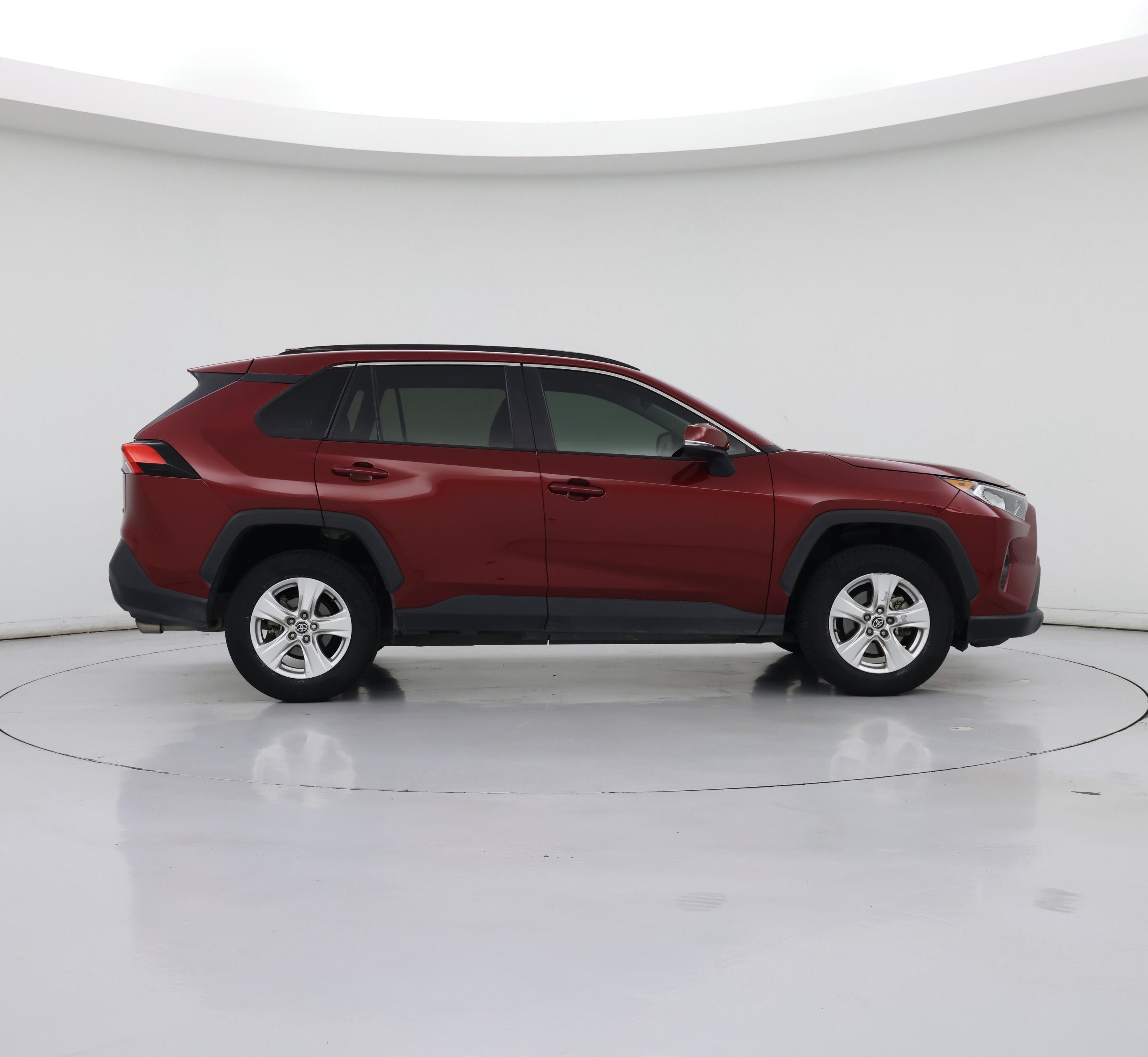 Thumbnail: 2021 Toyota RAV4 - 7
