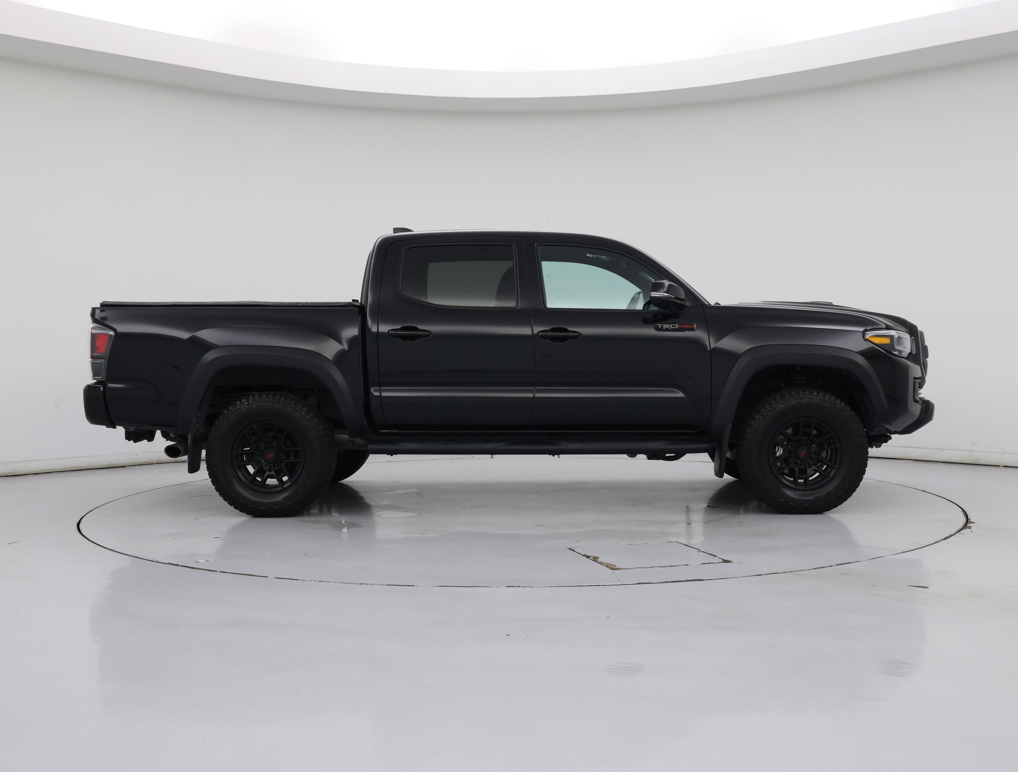 Thumbnail: 2021 Toyota Tacoma - 7