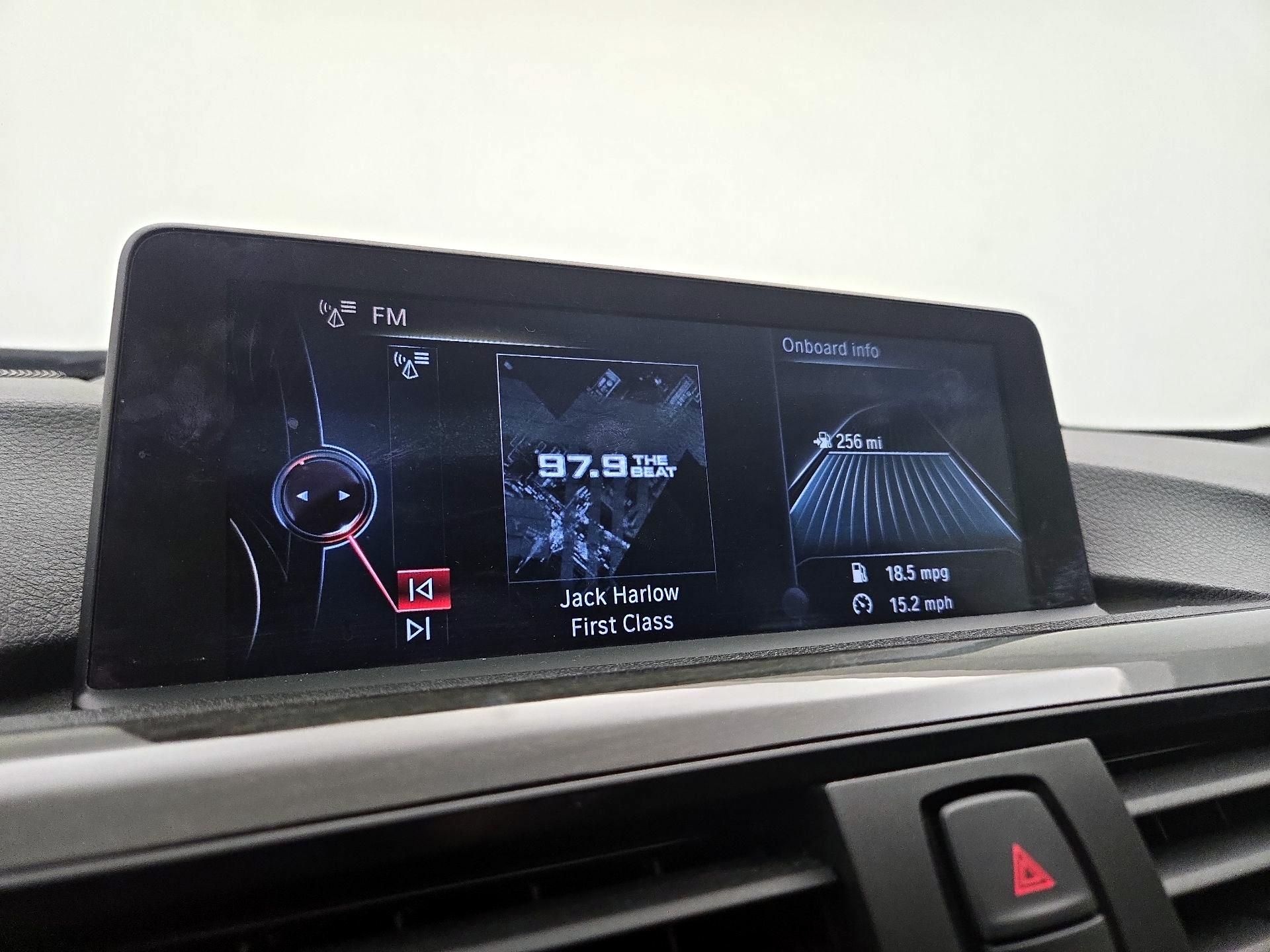 Thumbnail: 2015 BMW 3 Series - 16