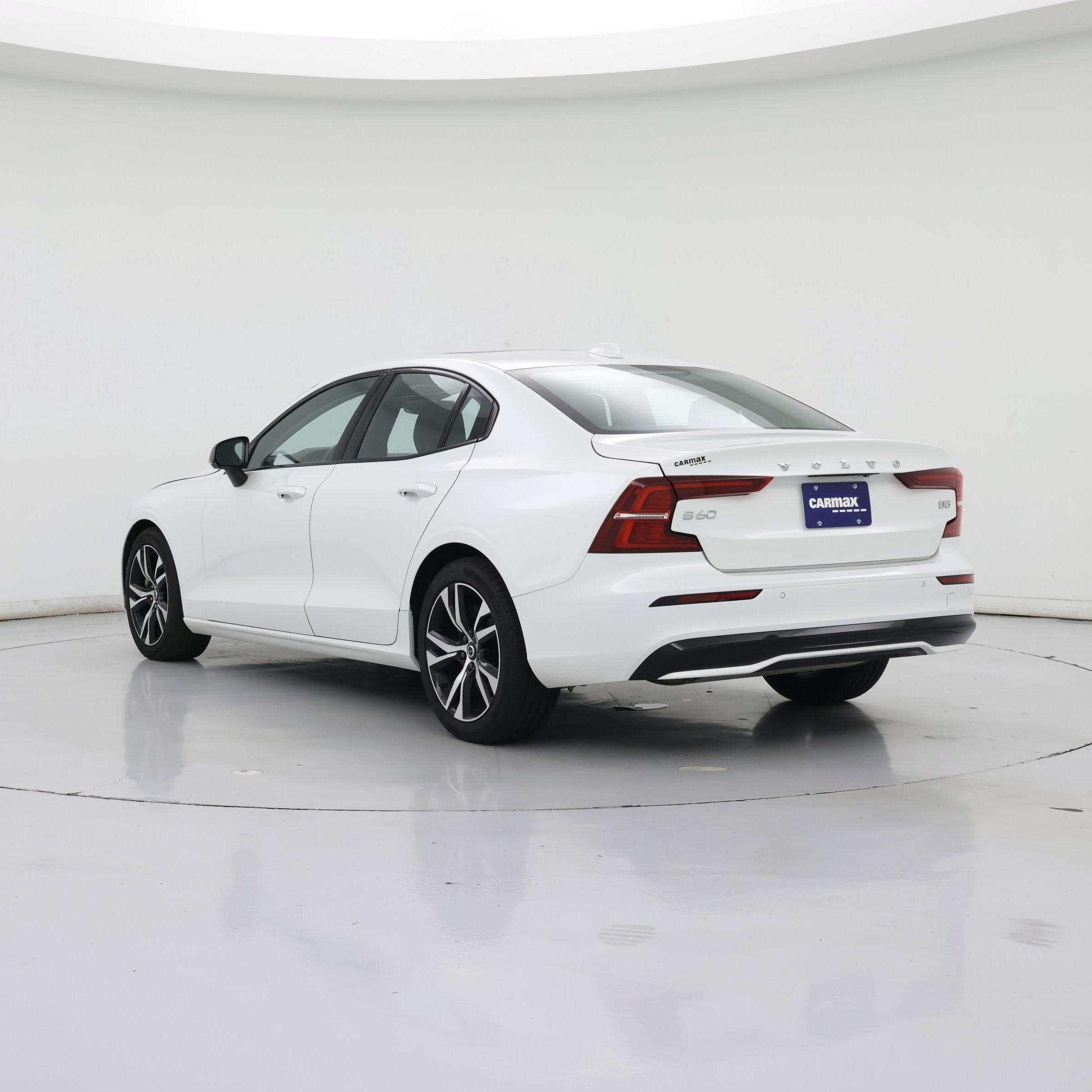 Thumbnail: 2025 Volvo S60 - 2