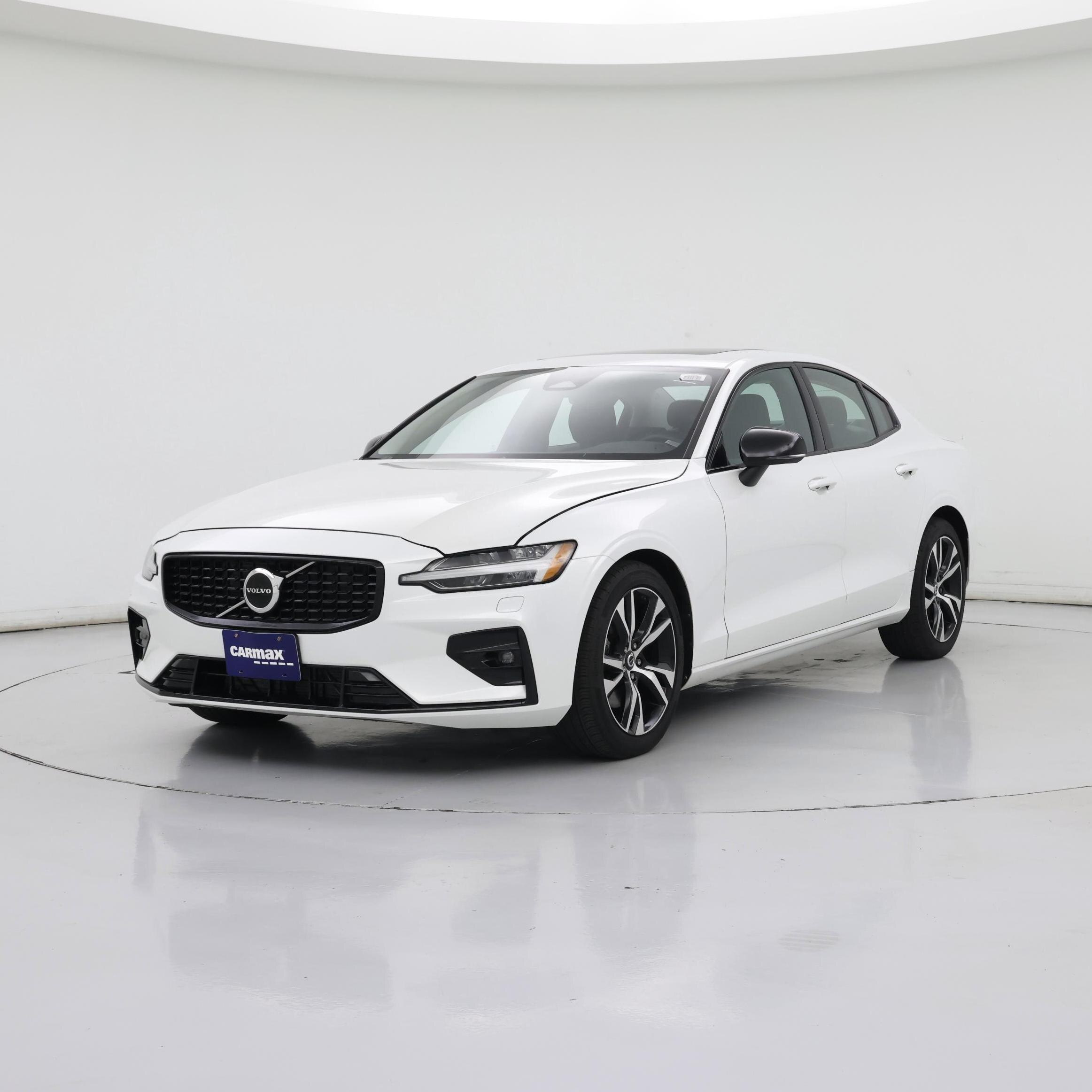 Thumbnail: 2025 Volvo S60 - 4
