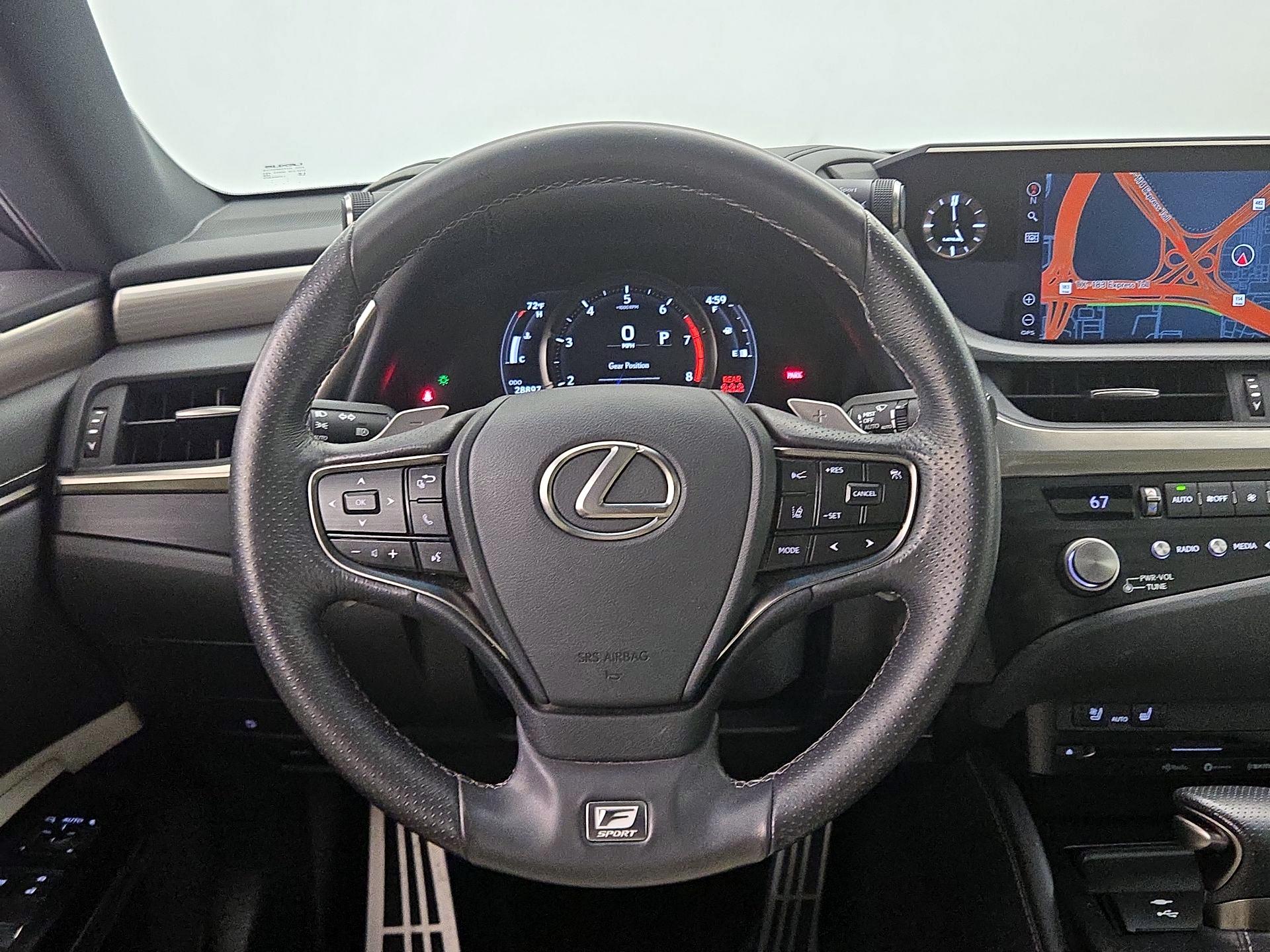 Thumbnail: 2021 Lexus ES - 10