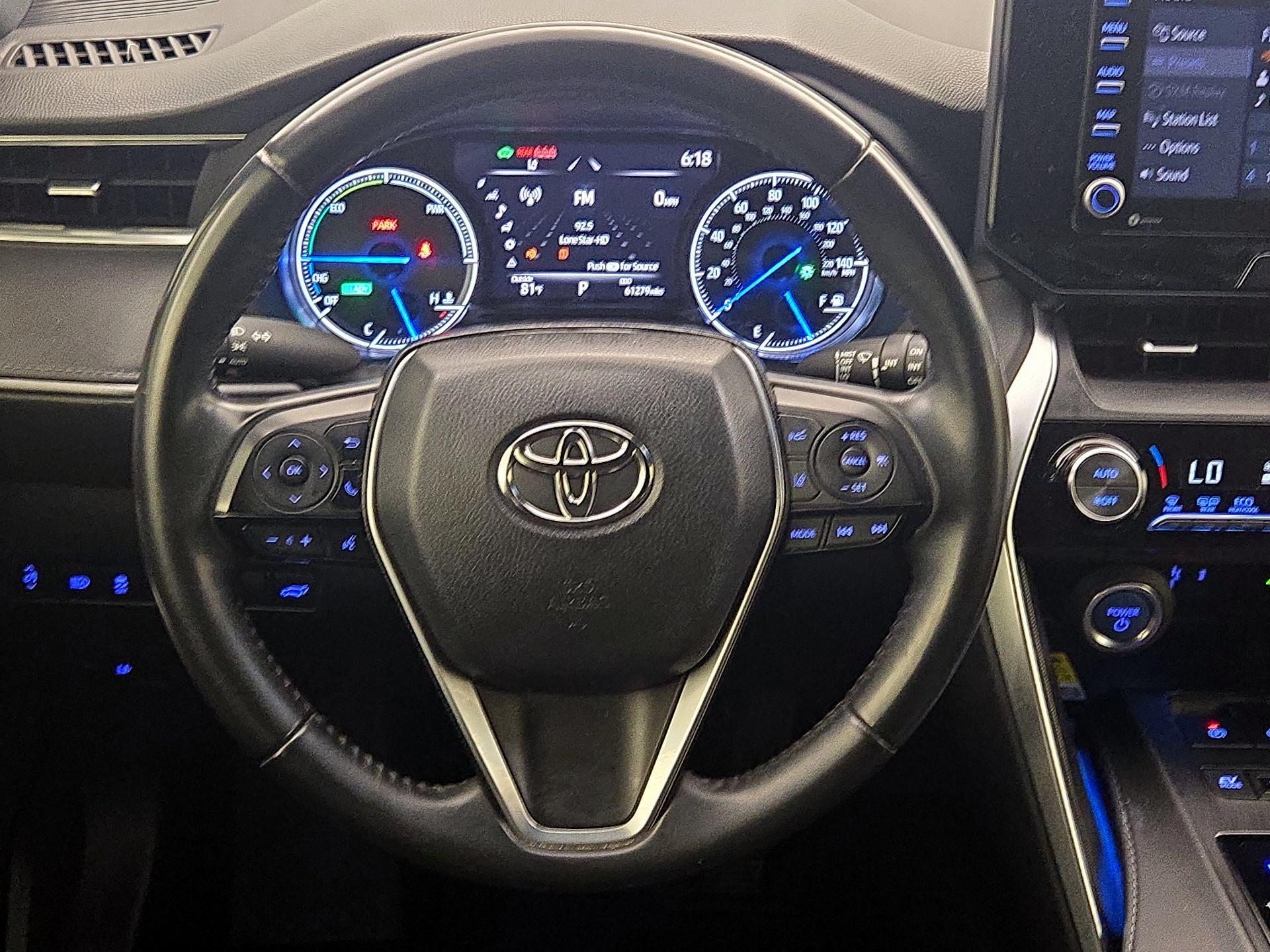 Thumbnail: 2021 Toyota Venza - 10